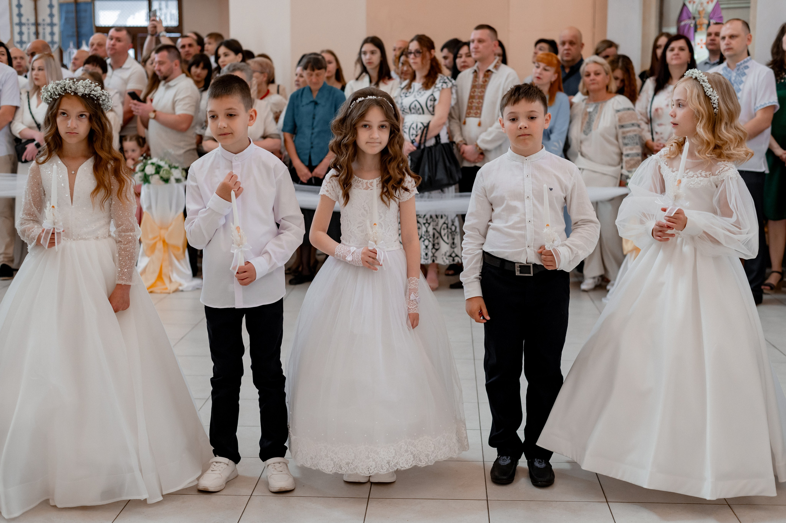 Фотосесія Першого Причастя Тернопіль, зйомка Причастя Тернопіль, Таїнство Першого Причастя Тернопіль, Катедра Причастя Тернопіль. Сімейний, дитячий та індивідуальний фотограф в м. Тернопіль, м. Львів