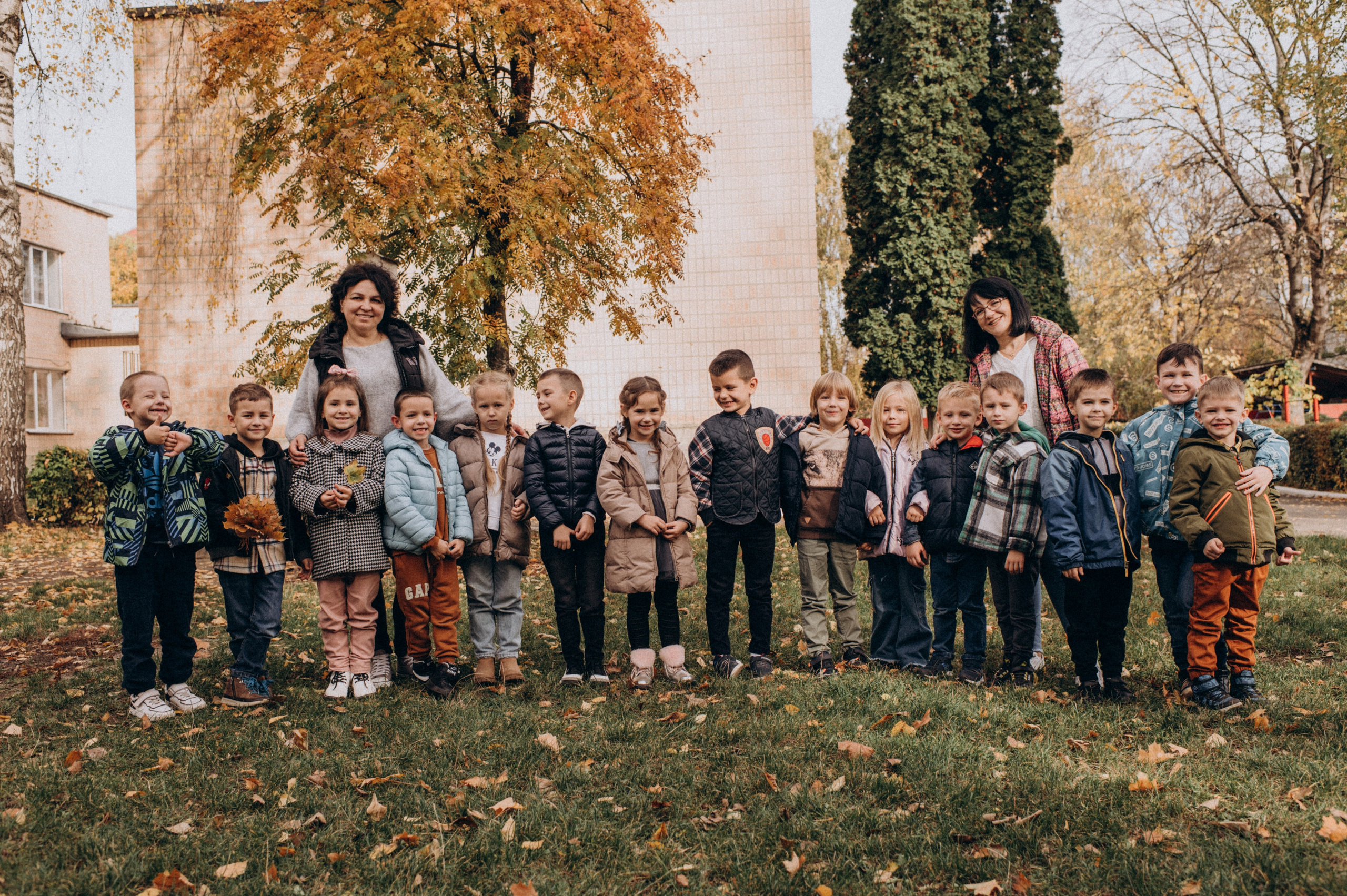 Фотосесія в дитячому садку, фотосесія на віньєтки, випускні фотоальбоми Тернопіль, шкільні фотоальбоми Тернопіль, зйомка випускного садочку. Сімейний, дитячий та індивідуальний фотограф в м. Тернопіль, м. Львів
