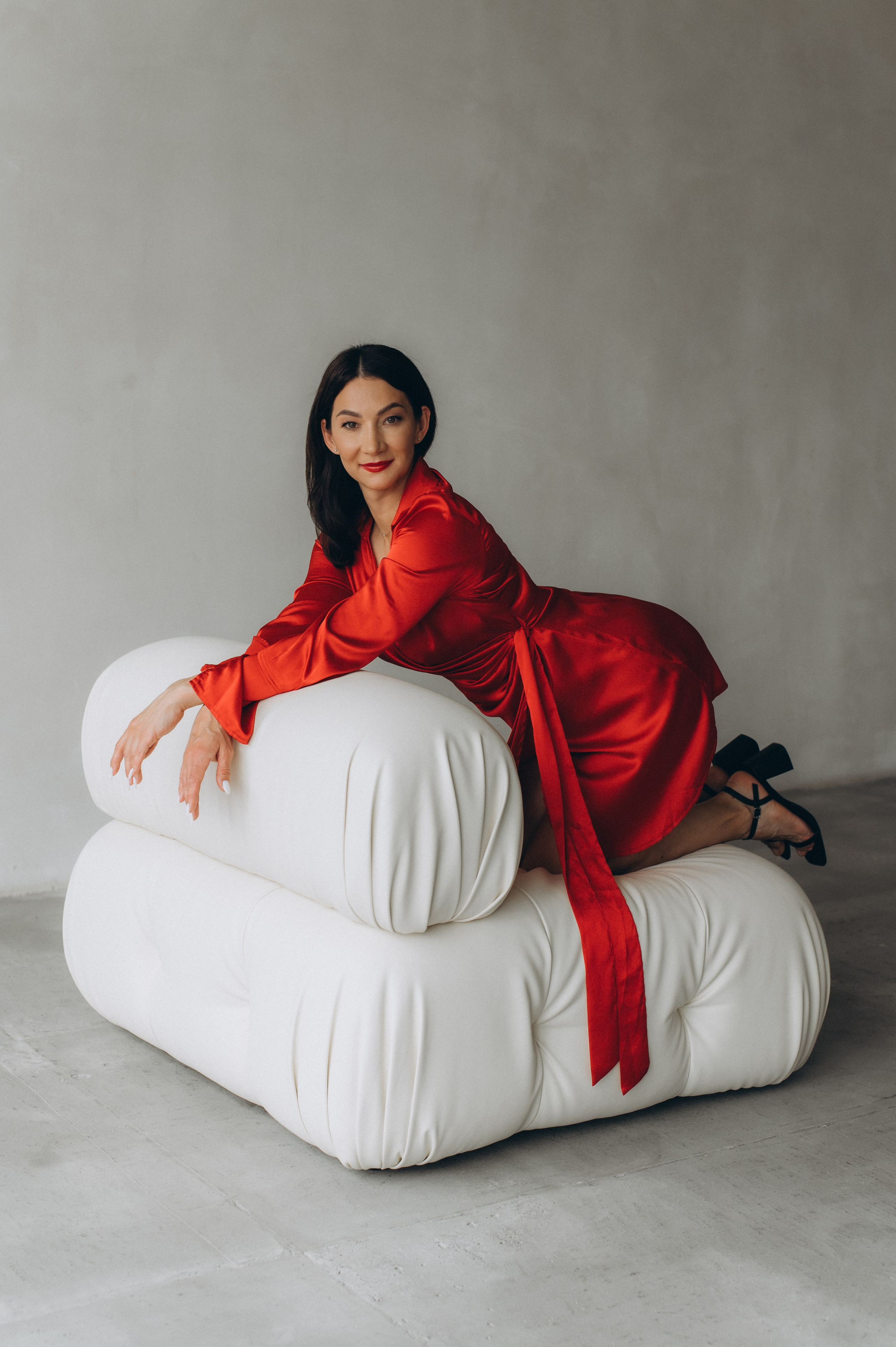 Індивідуальна фотосесія до дня народження у студії Тернопіль, інидвідуальна зйомка, портретний фотограф. Сімейний, дитячий та індивідуальний фотограф в м. Тернопіль, м. Львів