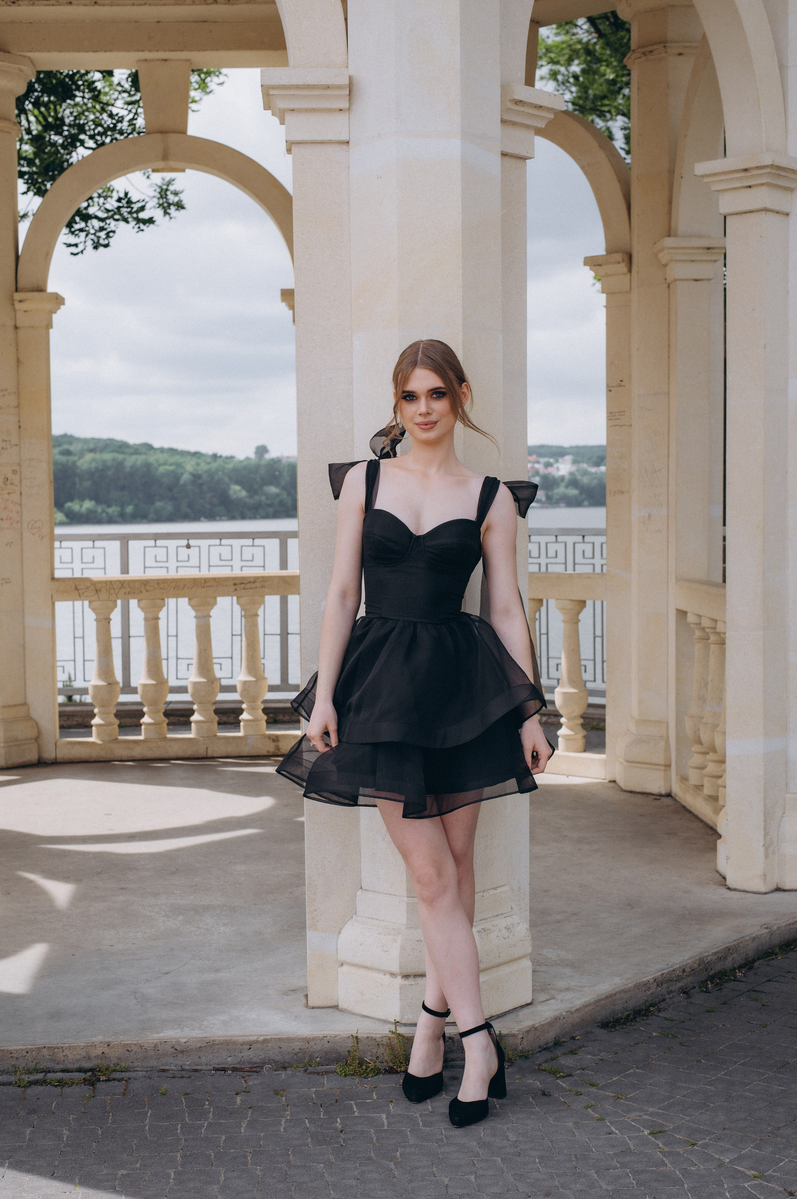 Випускники 2025, фотосесія випускного Тернопіль, фотосесія випускників Тернопіль, зйомка випускного, фотосесія випускного. Сімейний, дитячий та індивідуальний фотограф в м. Тернопіль, м. Львів