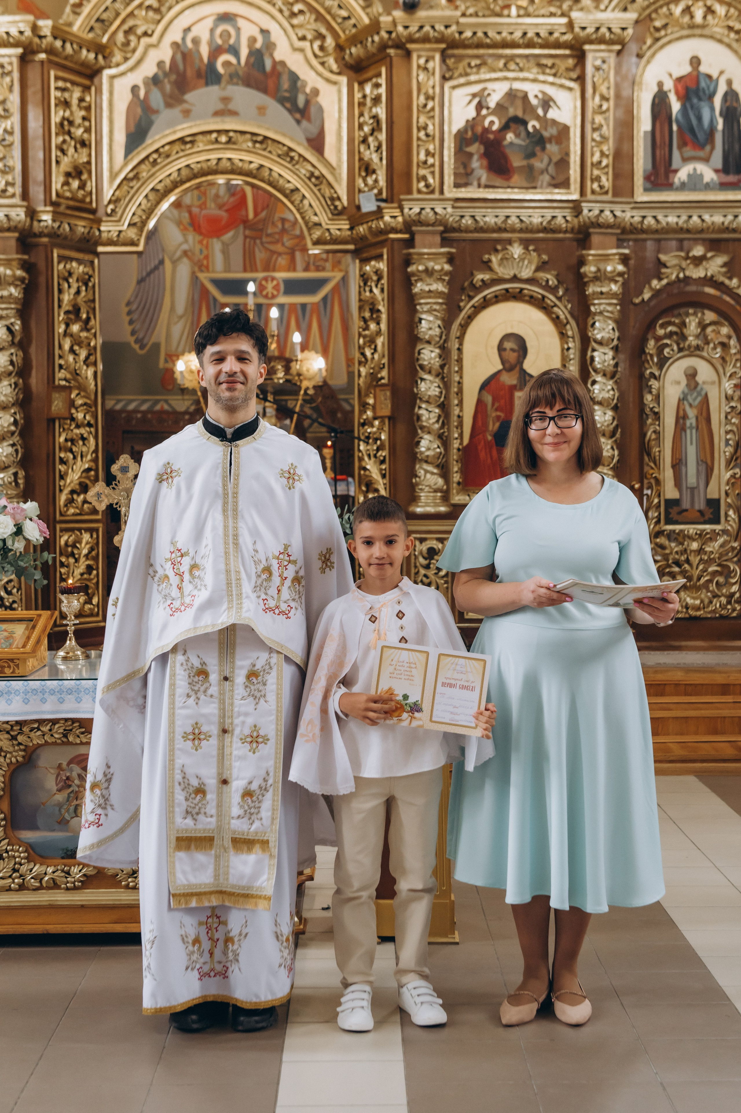 Фотосесія Причастя Тернопіль, зйомка Причастя, фотограф на Причастя Тернопіль, Причастя Львів, Причастя церква Михаїла Тернопіль. Сімейний, дитячий та індивідуальний фотограф в м. Тернопіль, м. Львів
