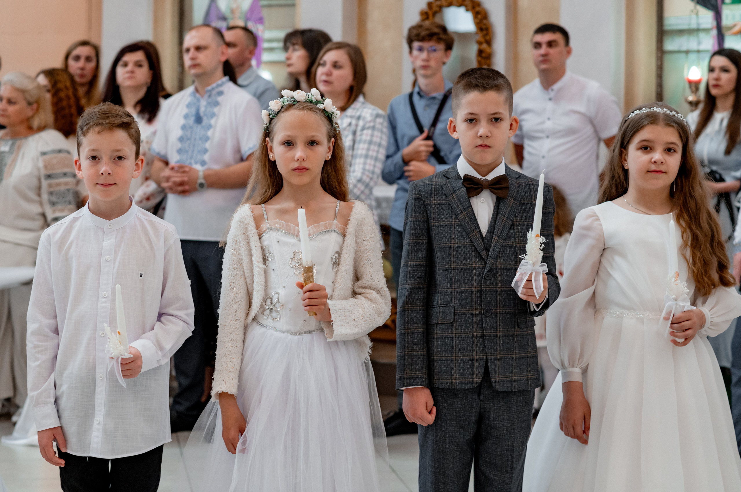 Фотосесія Першого Причастя Тернопіль, зйомка Причастя Тернопіль, Таїнство Першого Причастя Тернопіль, Катедра Причастя Тернопіль. Сімейний, дитячий та індивідуальний фотограф в м. Тернопіль, м. Львів