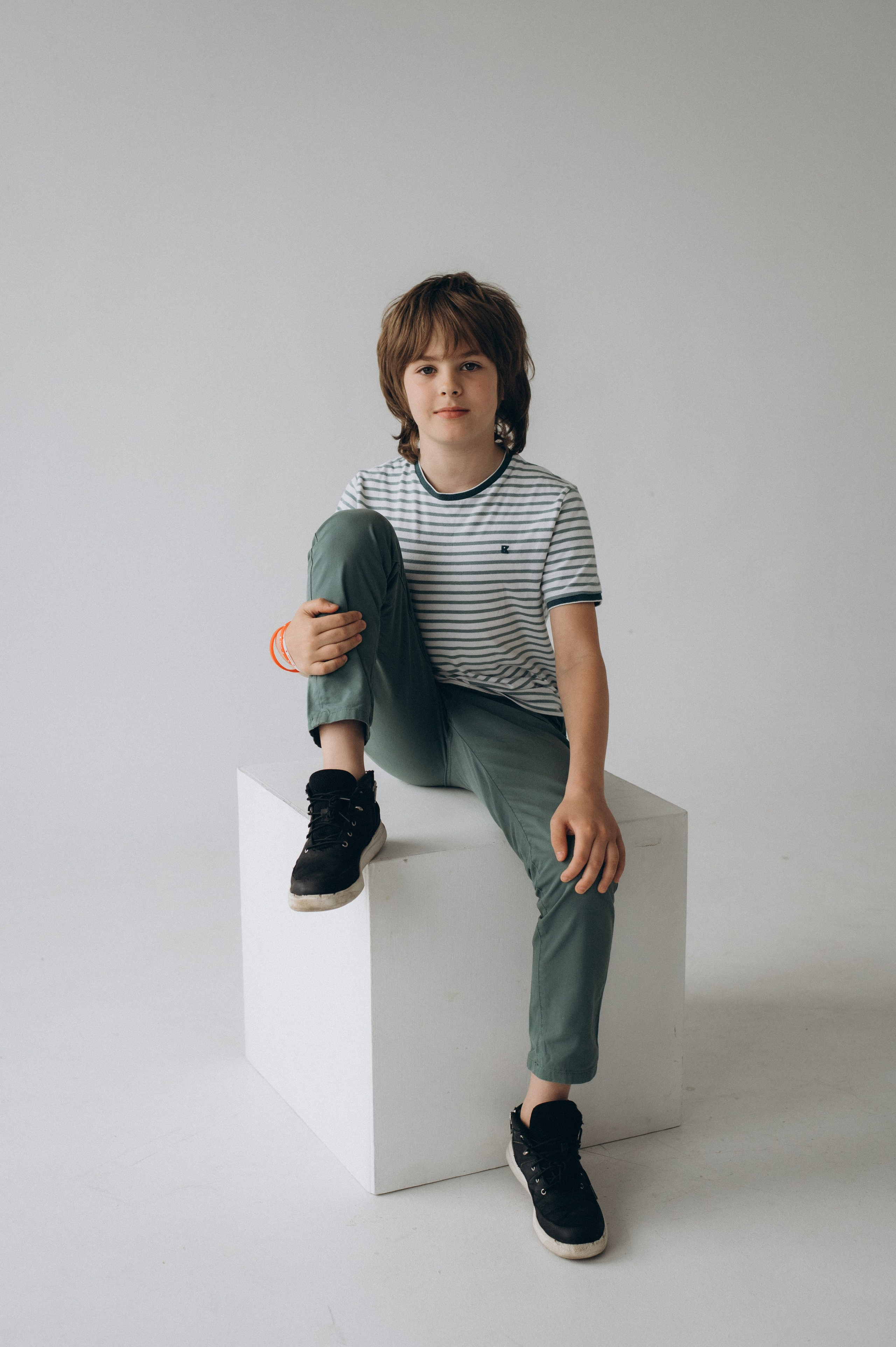 Шкільна фотосесія на віньєтки Тернопіль, фотосесія випускників Тернопіль, зйомка на віньєтки, шкільні фотоальбоми Тернопіль. Сімейний, дитячий та індивідуальний фотограф в м. Тернопіль, м. Львів