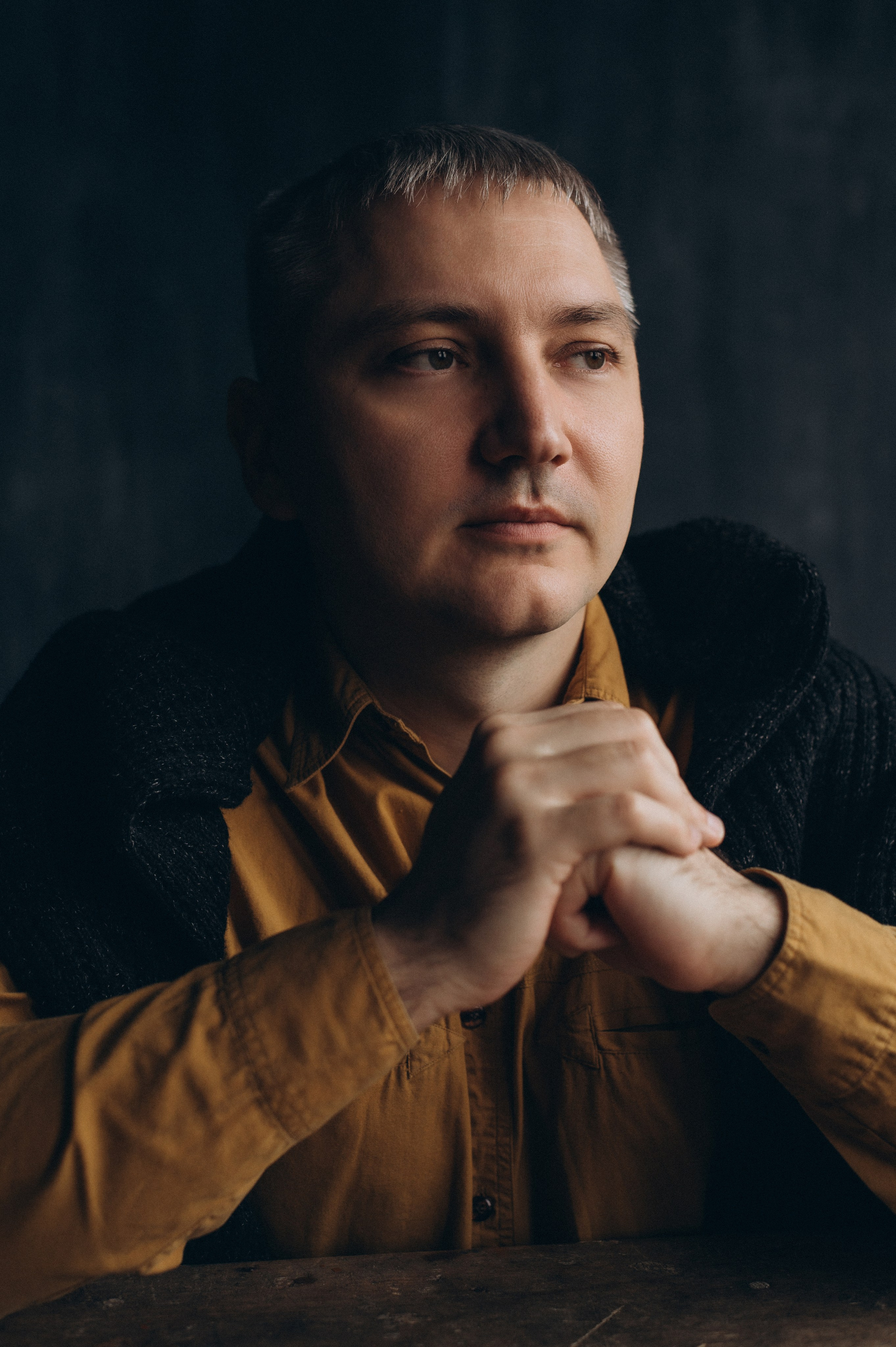 Портретна фотосесія чоловіків, чоловічий портрет, індивідуальна фотосесія Тернопіль, портретний фотограф Тернопіль. Сімейний, дитячий та індивідуальний фотограф в м. Тернопіль, м. Львів