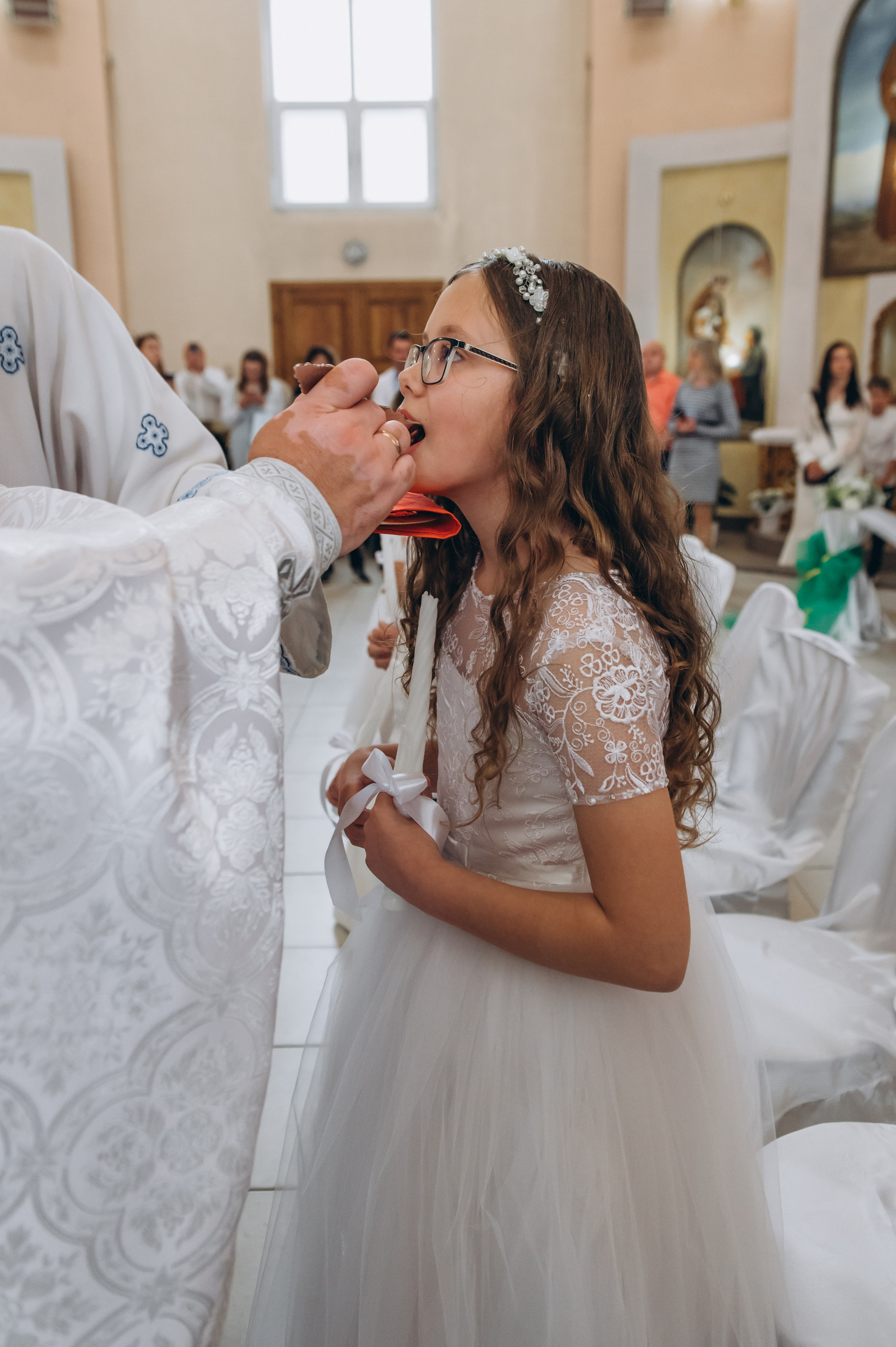 Фотосесія Причастя Тернопіль, зйомка Причастя, фотограф на Причастя Тернопіль, Причастя Львів, церква Петра і Павла. Сімейний, дитячий та індивідуальний фотограф в м. Тернопіль, м. Львів