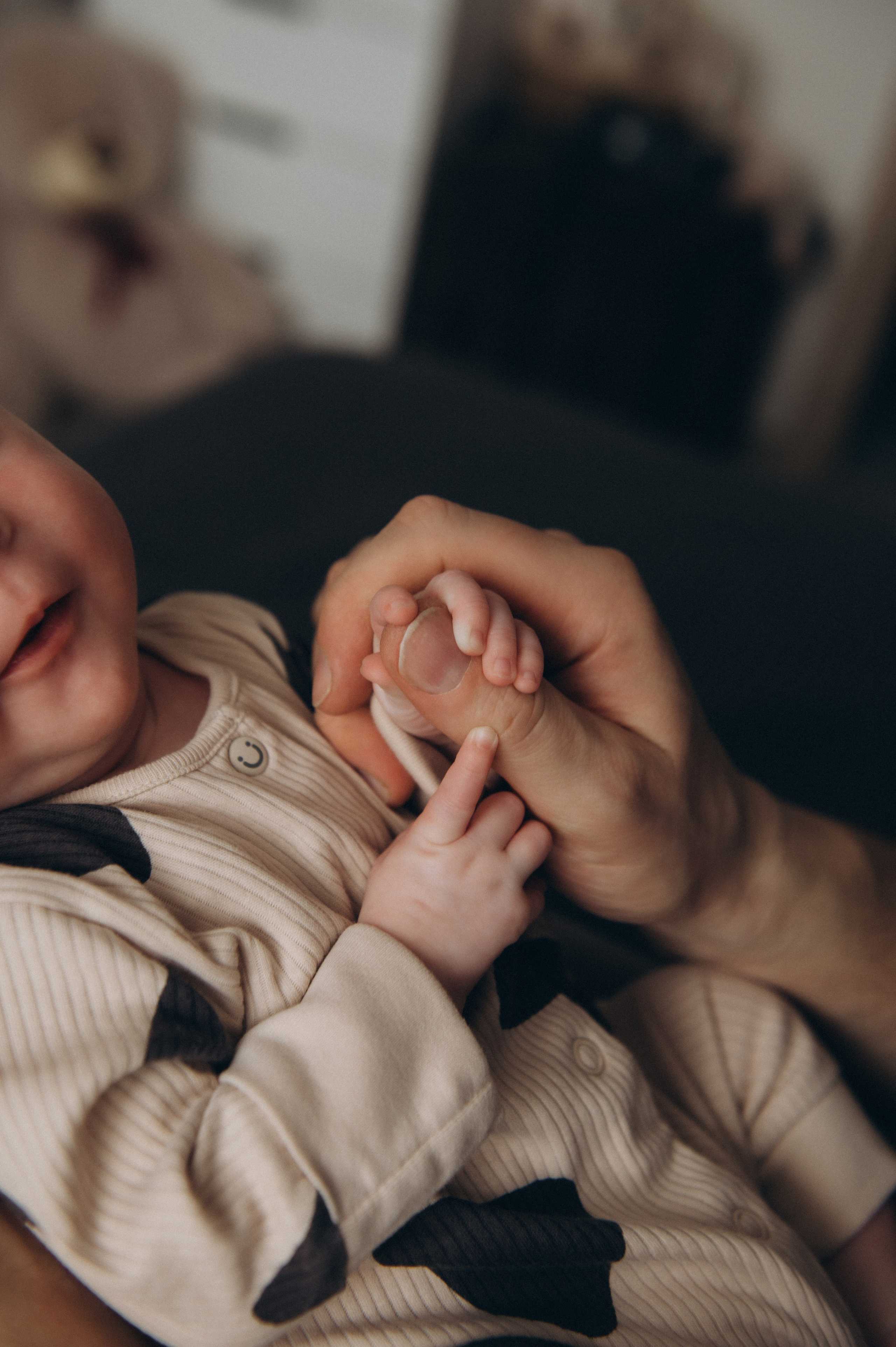 Сімейна фотосесія вдома Тернопіль, сімейний фотограф Львів Тернопіль, сімейна фотосесія Тернопіль, фотосесія двійні, зйомка близнюків. Сімейний, дитячий та індивідуальний фотограф в м. Тернопіль, м. Львів