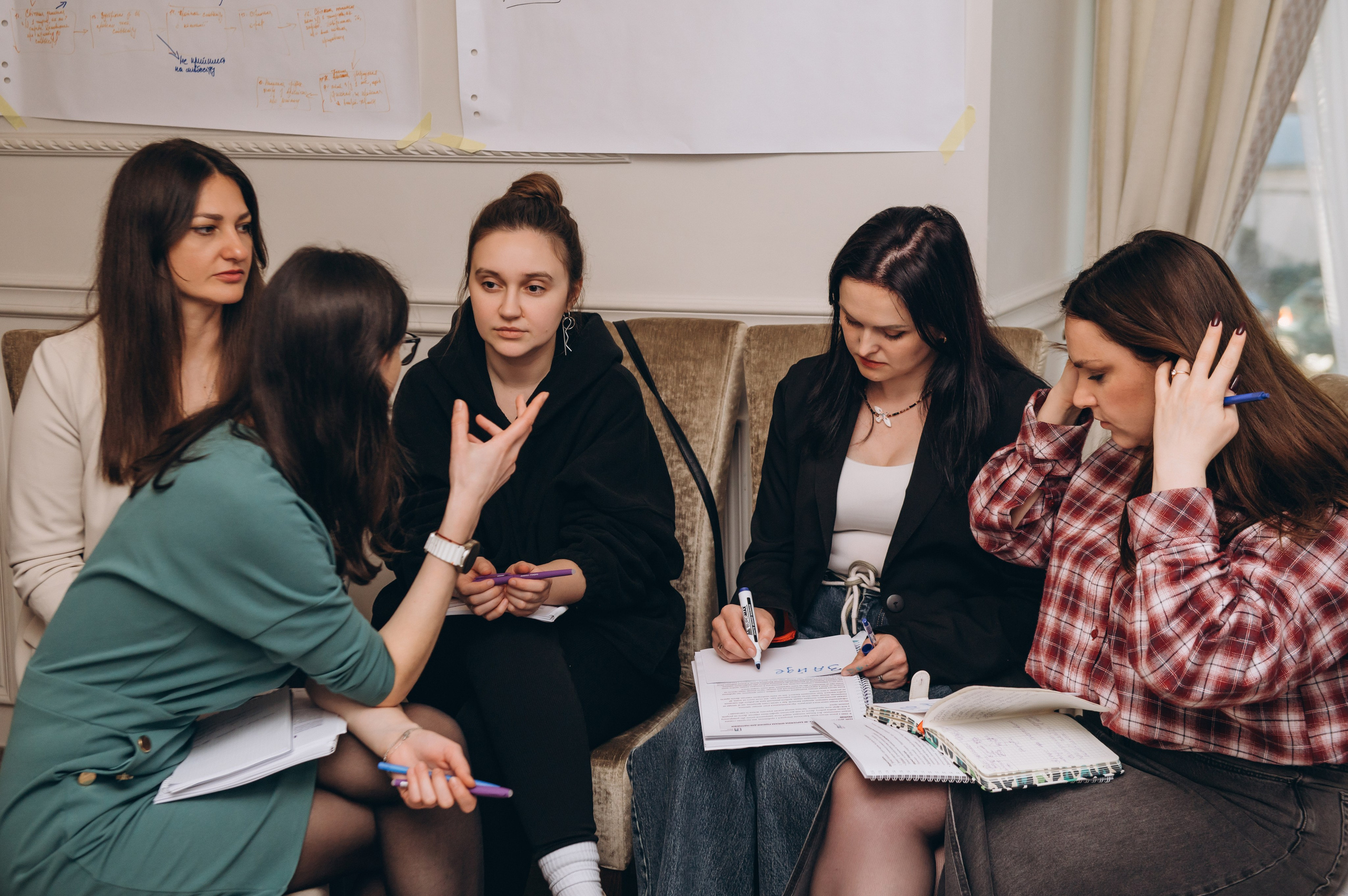 Репортажна фотосесія Тернопіль, репортажна зйомка заходу Тернопіль, зйомка конференцій, майстер-класів, тренінгів Тернопіль. Сімейний, дитячий та індивідуальний фотограф в м. Тернопіль, м. Львів