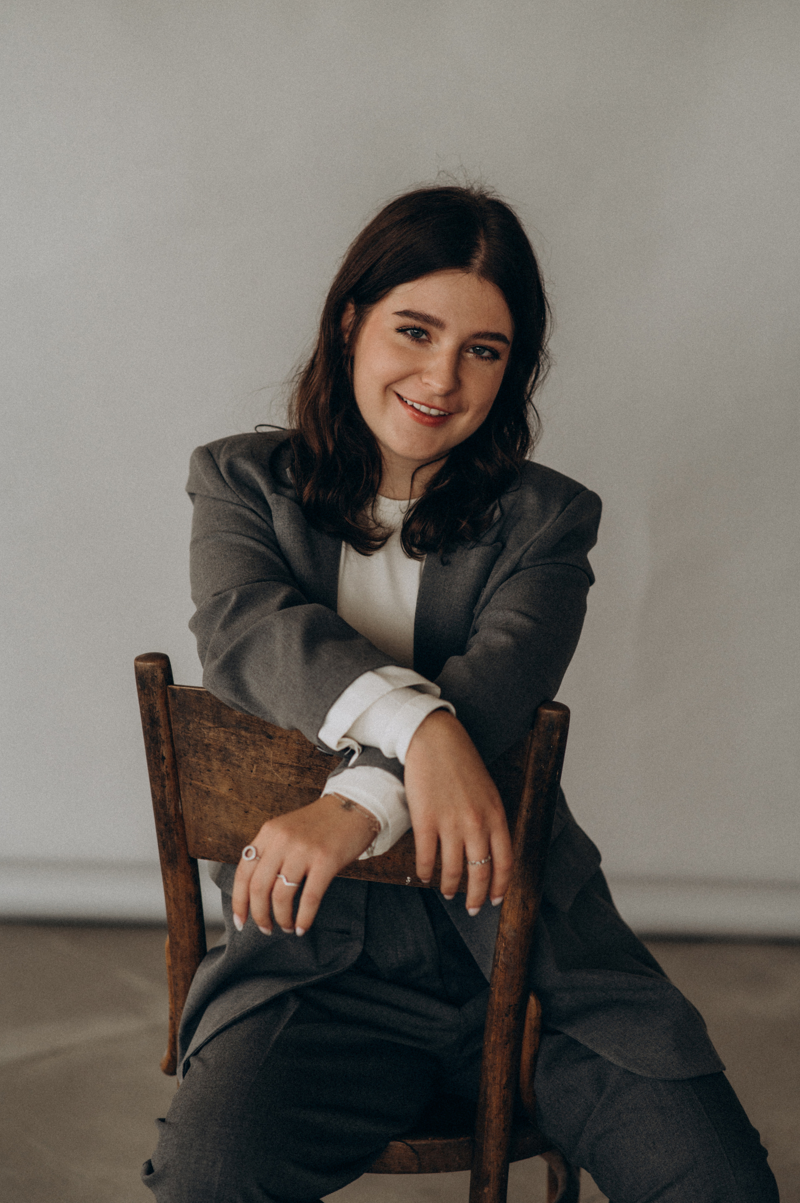 Фотосесія на віньєтки, фотосесія випускників, шкільна фотосесія. Сімейний, дитячий та індивідуальний фотограф в м. Тернопіль, м. Львів