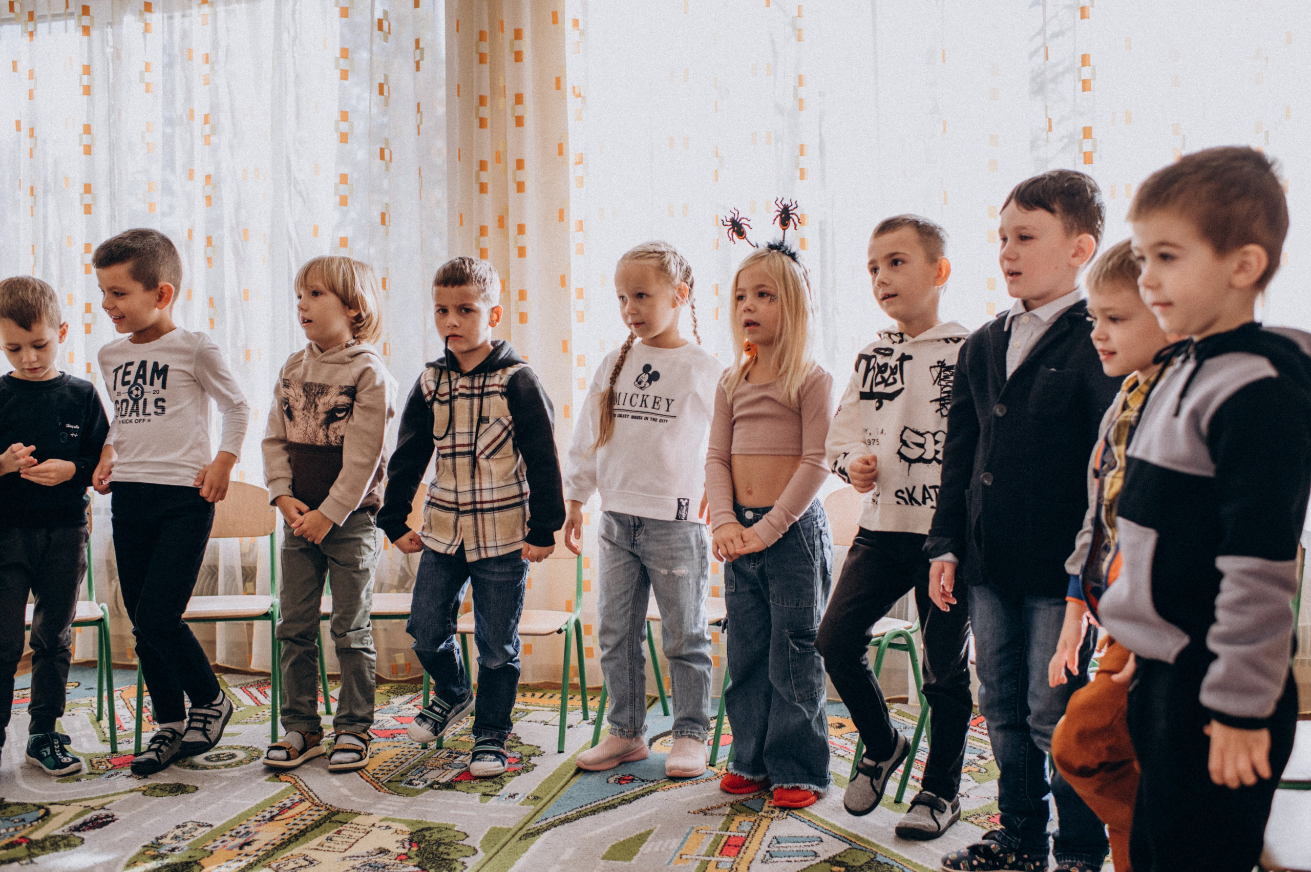 Фотосесія в дитячому садку, фотосесія на віньєтки, випускні фотоальбоми Тернопіль, шкільні фотоальбоми Тернопіль, зйомка випускного садочку. Сімейний, дитячий та індивідуальний фотограф в м. Тернопіль, м. Львів