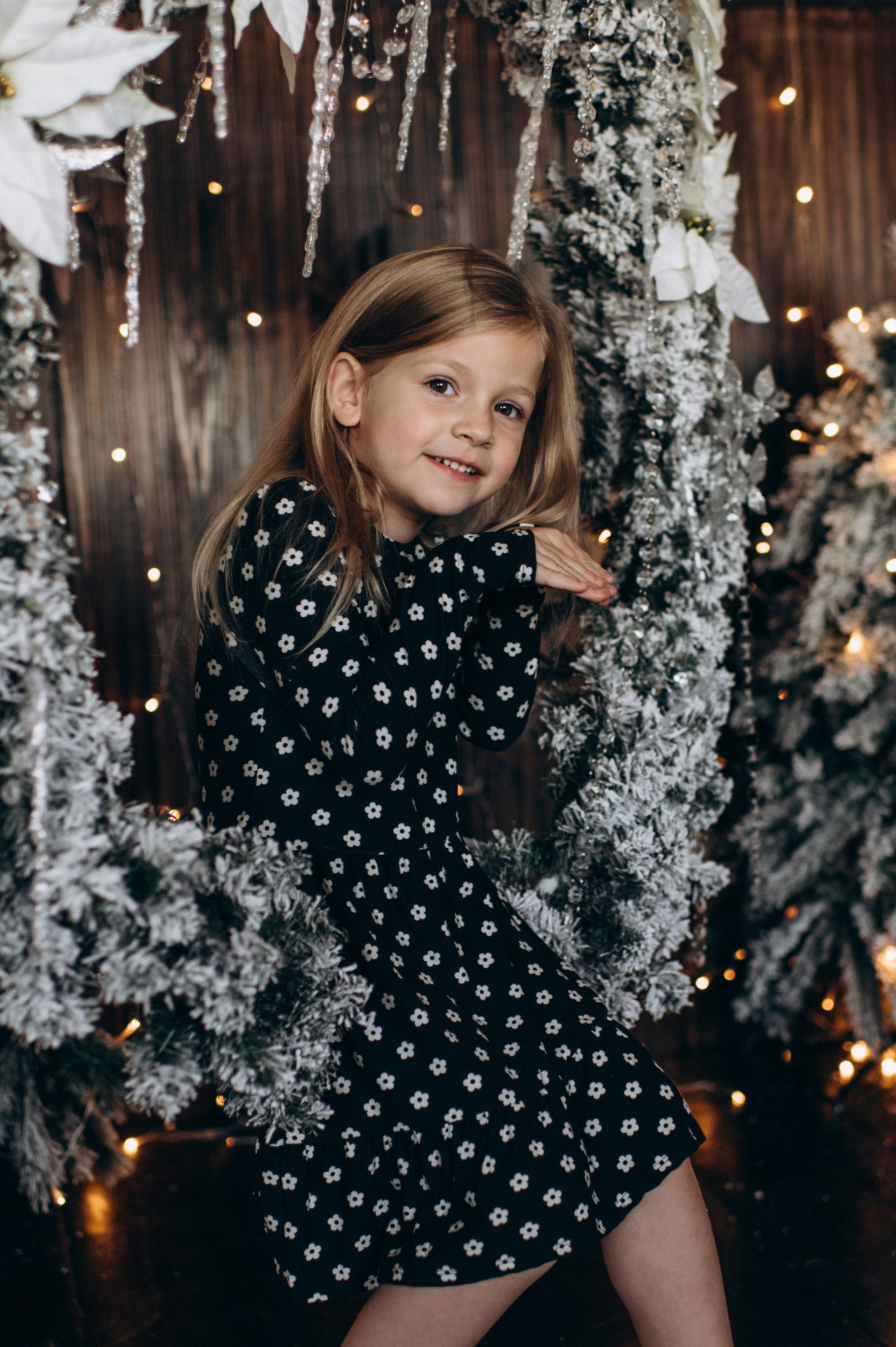 Новорічна фотосесія у студії. Сімейний, дитячий та індивідуальний фотограф в м. Тернопіль, м. Львів