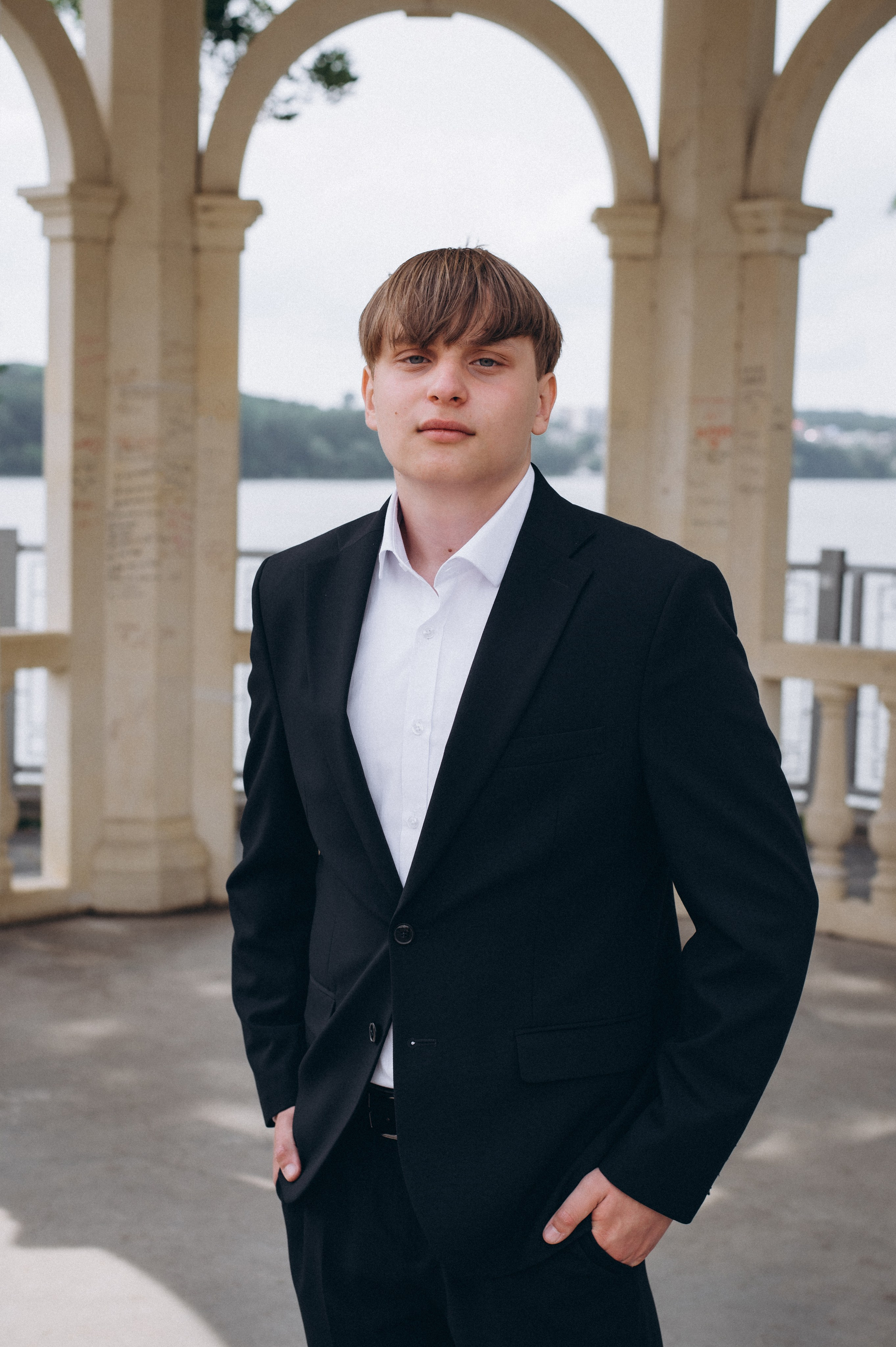 Випускники 2025, фотосесія випускного Тернопіль, фотосесія випускників Тернопіль, зйомка випускного, фотосесія випускного. Сімейний, дитячий та індивідуальний фотограф в м. Тернопіль, м. Львів