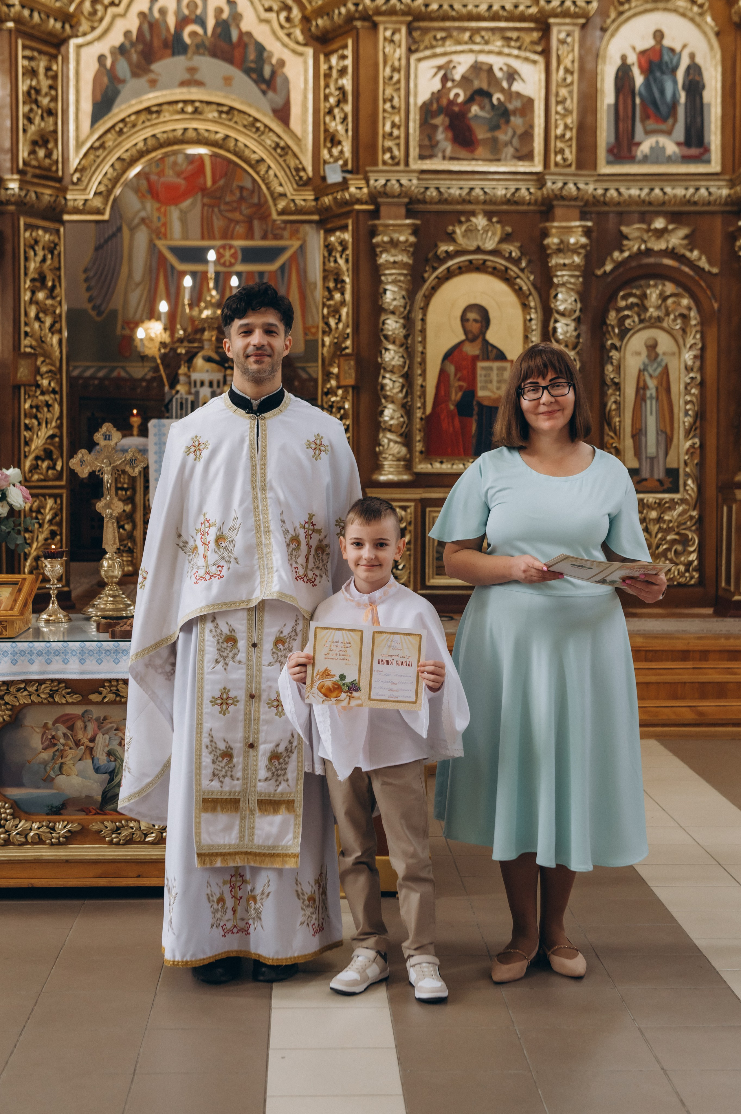 Фотосесія Причастя Тернопіль, зйомка Причастя, фотограф на Причастя Тернопіль, Причастя Львів, Причастя церква Михаїла Тернопіль. Сімейний, дитячий та індивідуальний фотограф в м. Тернопіль, м. Львів