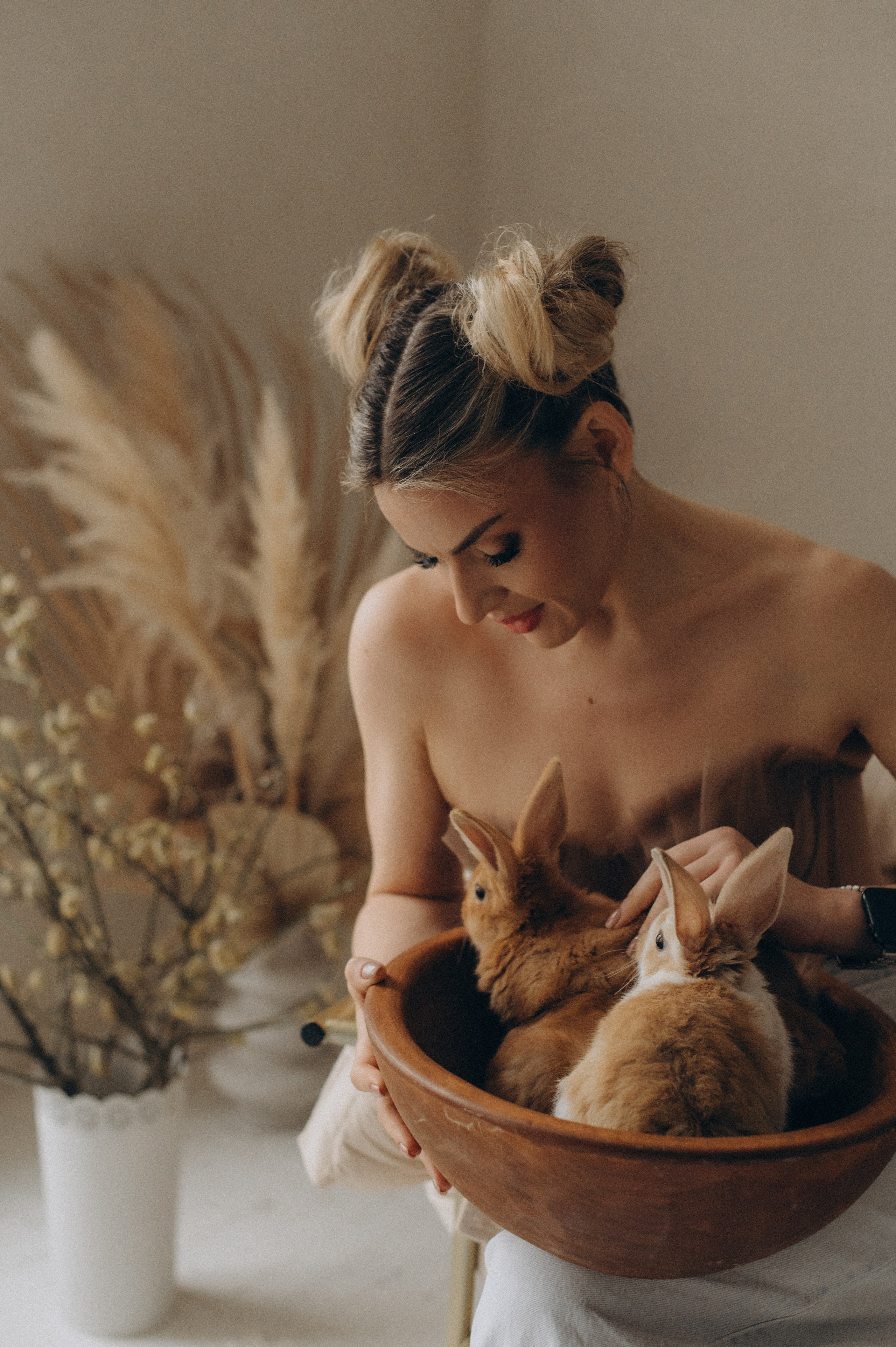 Фотосесія з кроликами Тернопіль, індивідуальний фотограф Тернопіль, індивідуальна фотосесія Тернопіль, зйомка з кроликами. Сімейний, дитячий та індивідуальний фотограф в м. Тернопіль, м. Львів