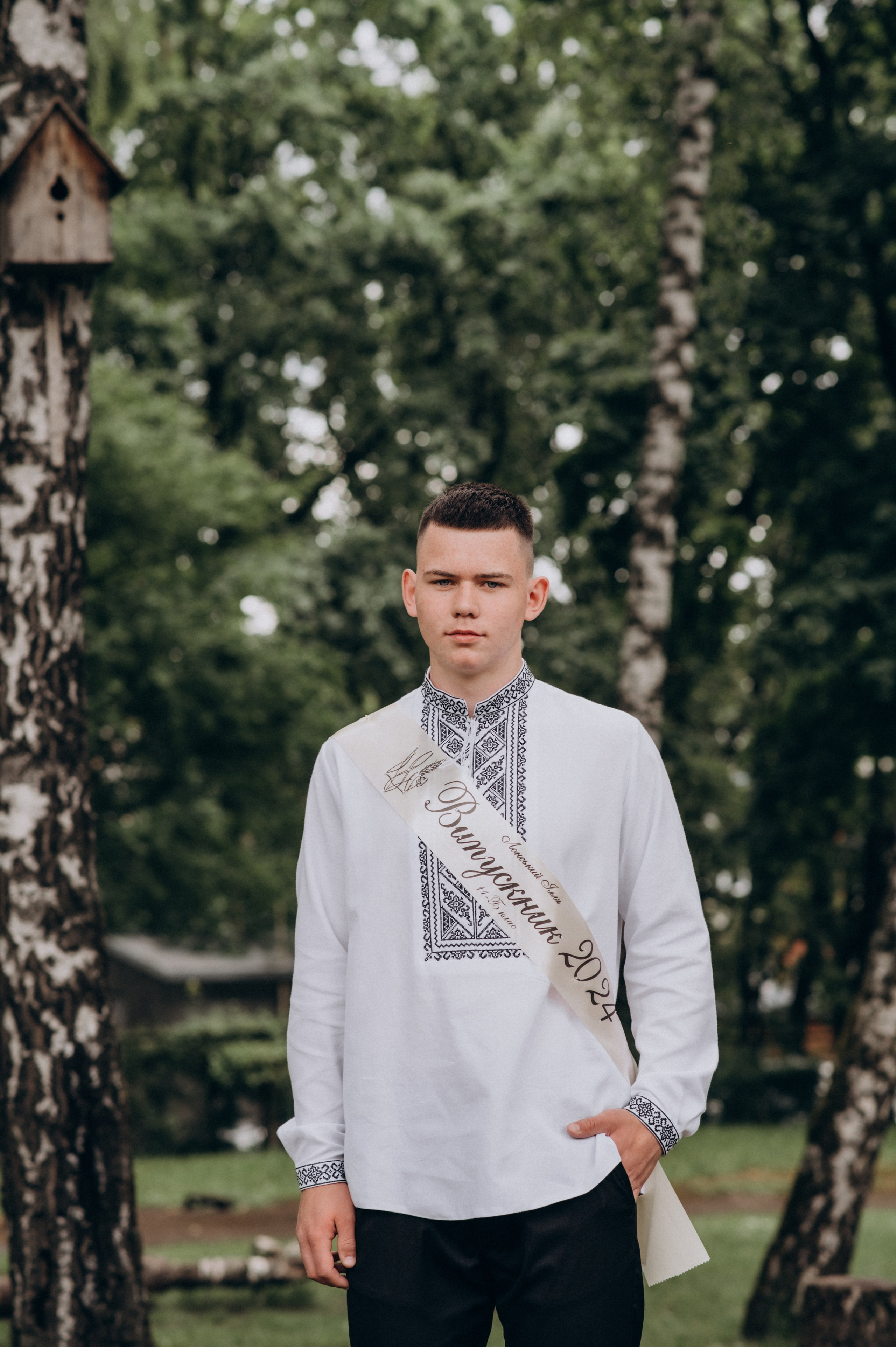 Фотосесія останнього дзвоника, фотосесія випускників Тернопіль, випускний 2024. Сімейний, дитячий та індивідуальний фотограф в м. Тернопіль, м. Львів