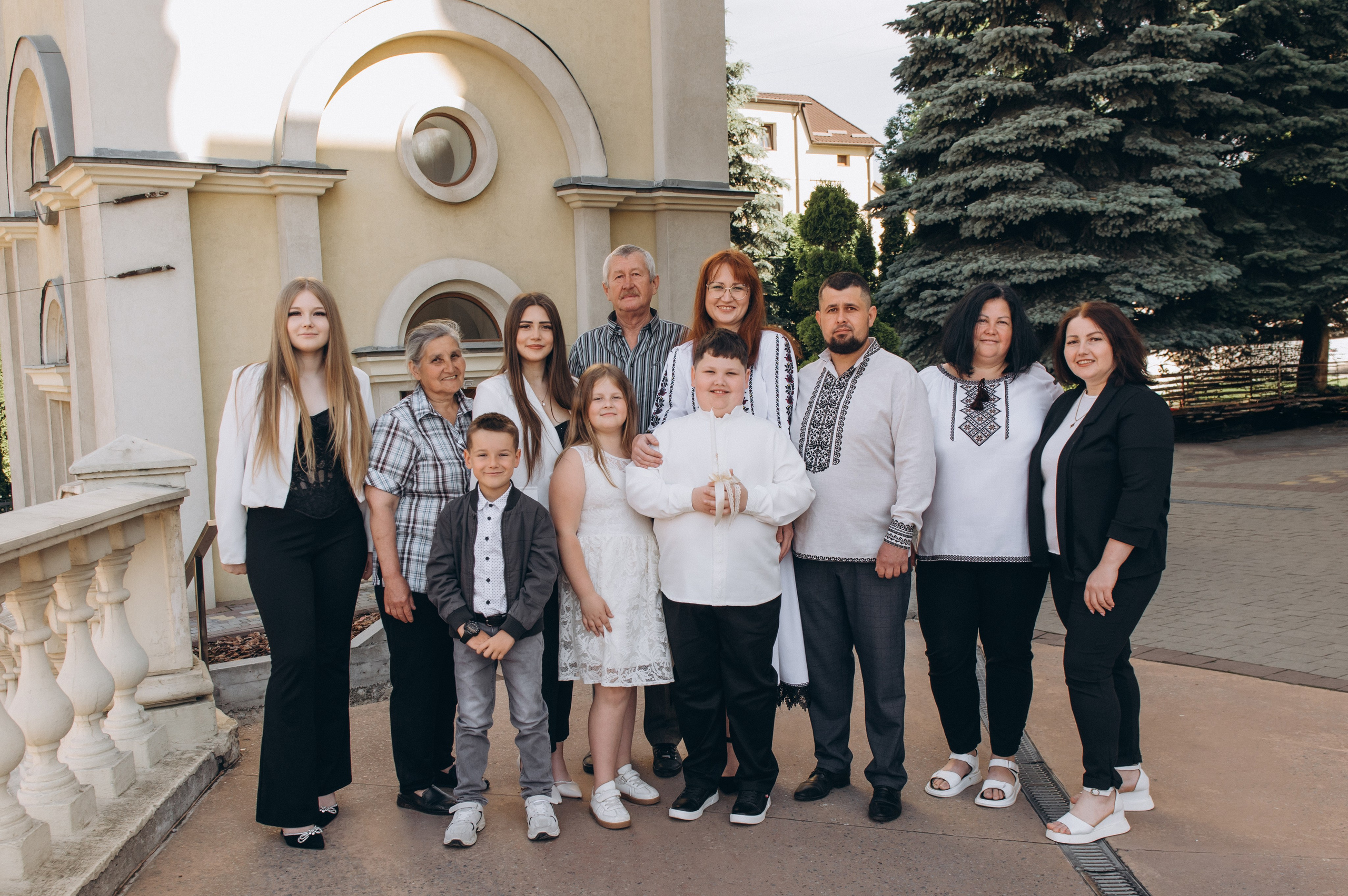 Фотосесія Першого Причастя Тернопіль, зйомка Першого Причастя Тернопіль, Церква Успіння Пресвятої Богородиці Причастя Тернопіль. Сімейний, дитячий та індивідуальний фотограф в м. Тернопіль, м. Львів