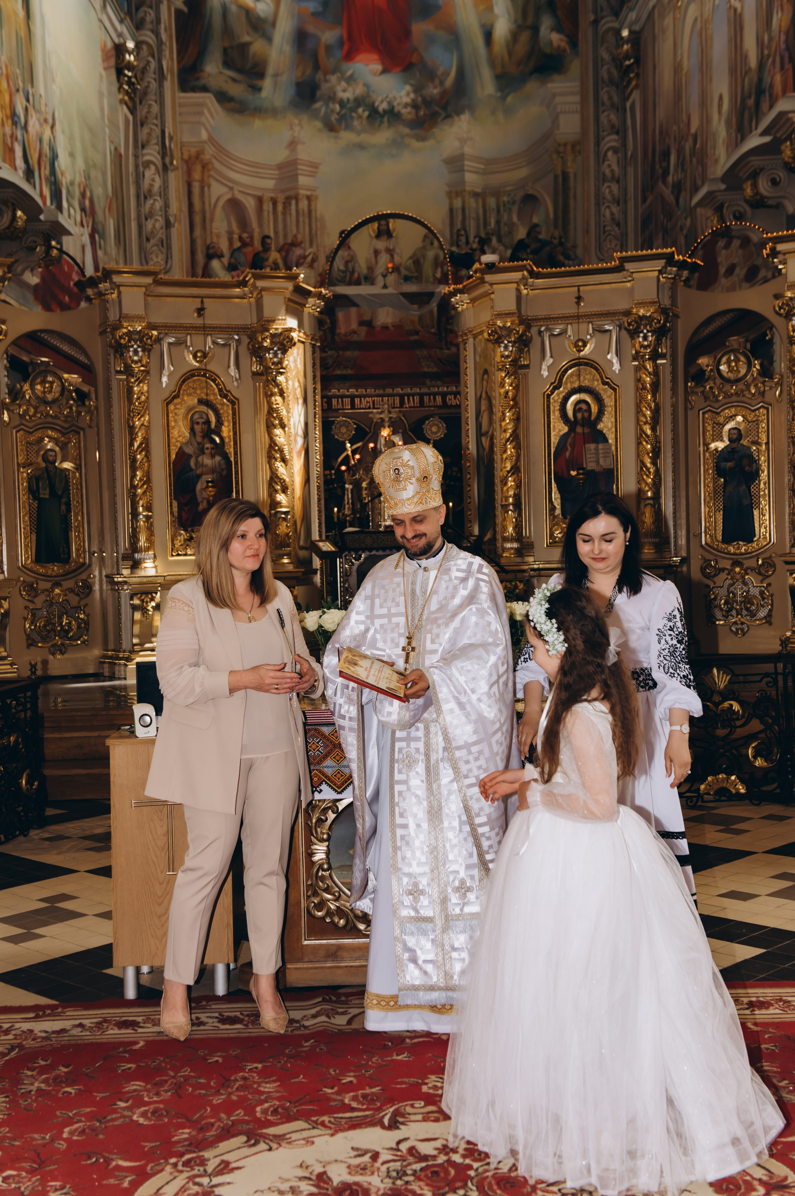 Фотосесія Першого Причастя Тернопіль, фотосесія Причастя Тернопіль, Таїнство Першого Причастя Тернопіль, Катедра Причастя Тернопіль. Сімейний, дитячий та індивідуальний фотограф в м. Тернопіль, м. Львів