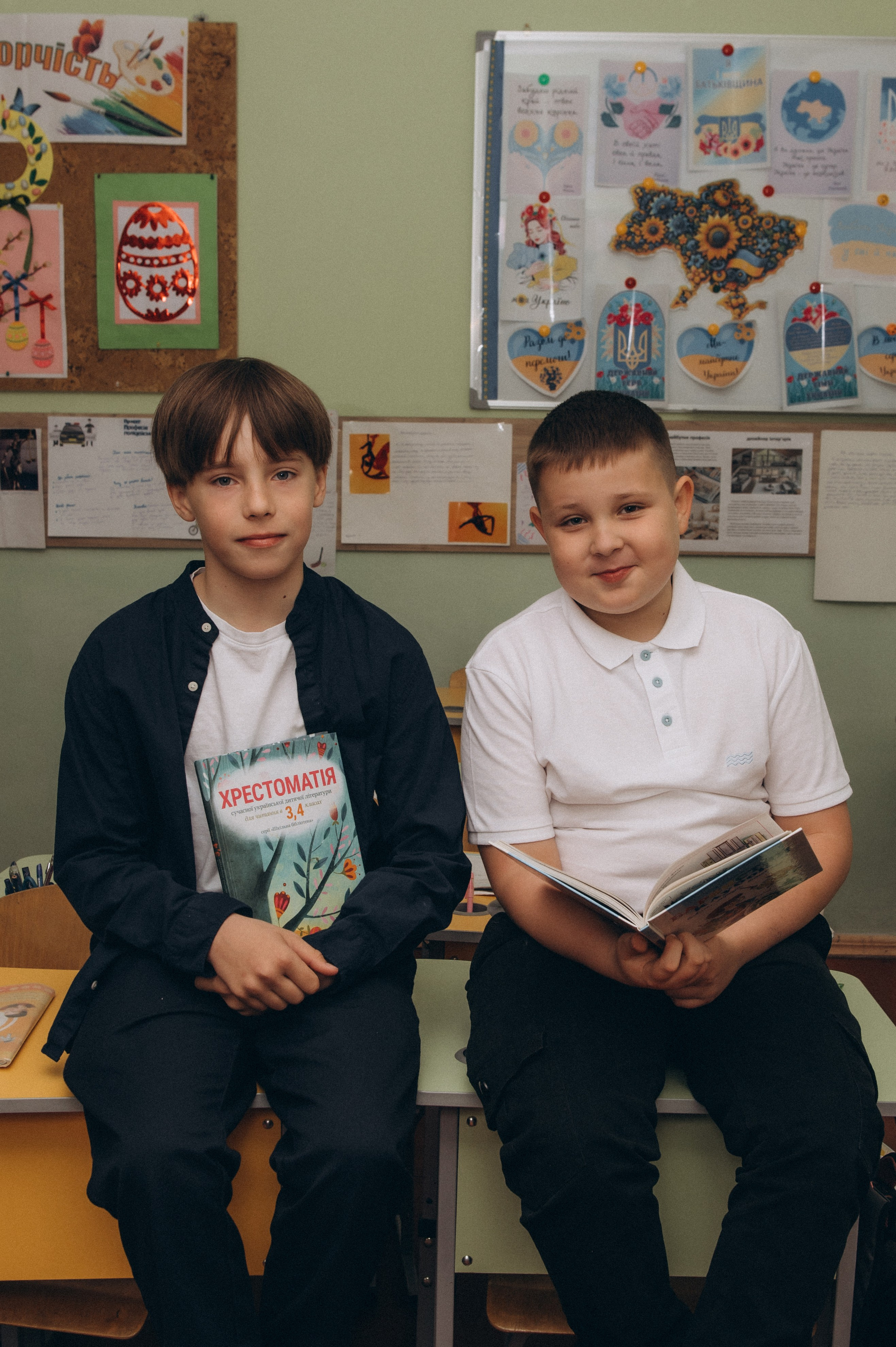 Шкільна фотосесія на віньєтки Тернопіль, фотосесія випускників Тернопіль, зйомка на віньєтки, шкільні фотоальбоми Тернопіль. Сімейний, дитячий та індивідуальний фотограф в м. Тернопіль, м. Львів