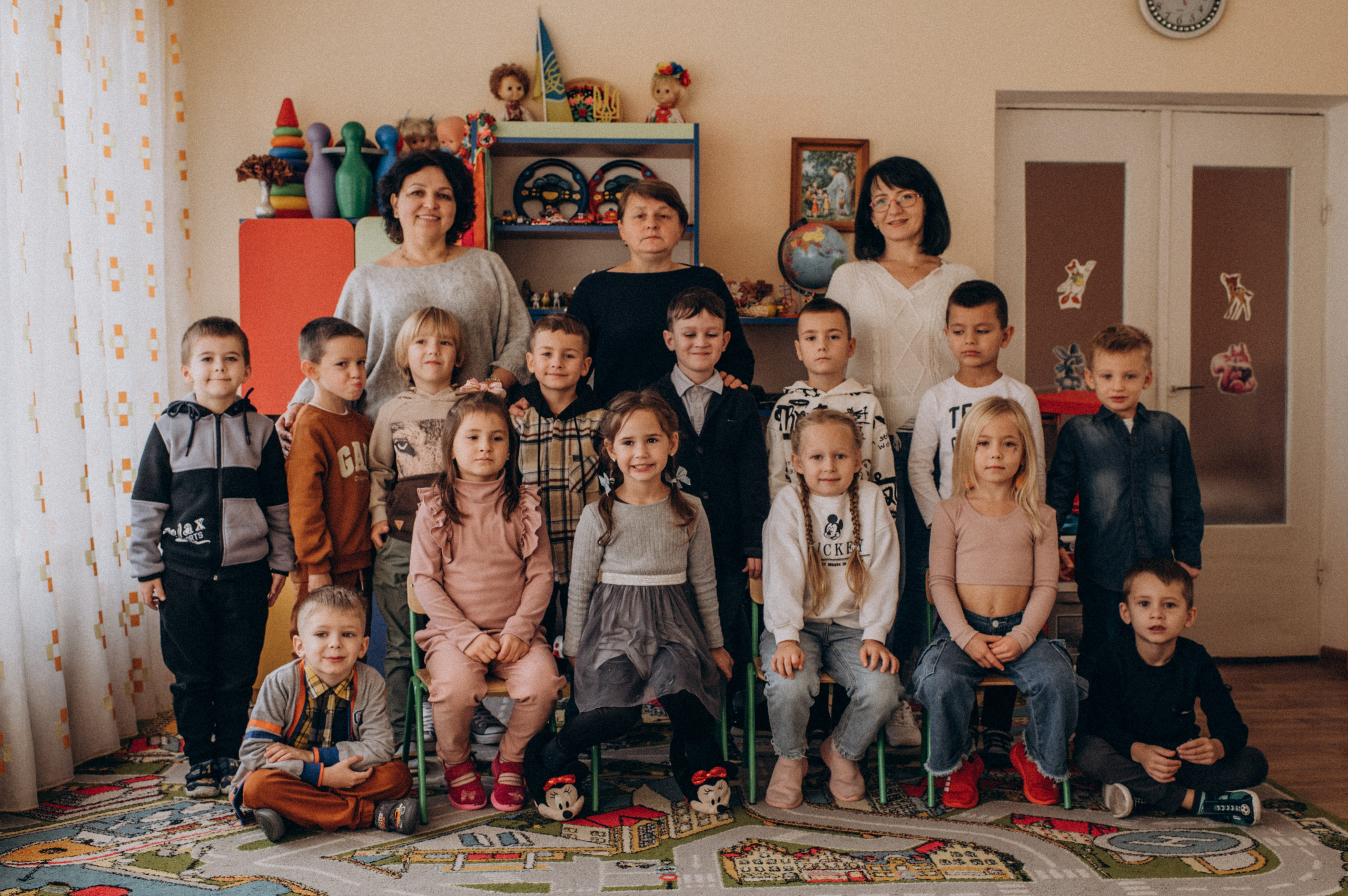 Фотосесія в дитячому садку, фотосесія на віньєтки, випускні фотоальбоми Тернопіль, шкільні фотоальбоми Тернопіль, зйомка випускного садочку. Сімейний, дитячий та індивідуальний фотограф в м. Тернопіль, м. Львів