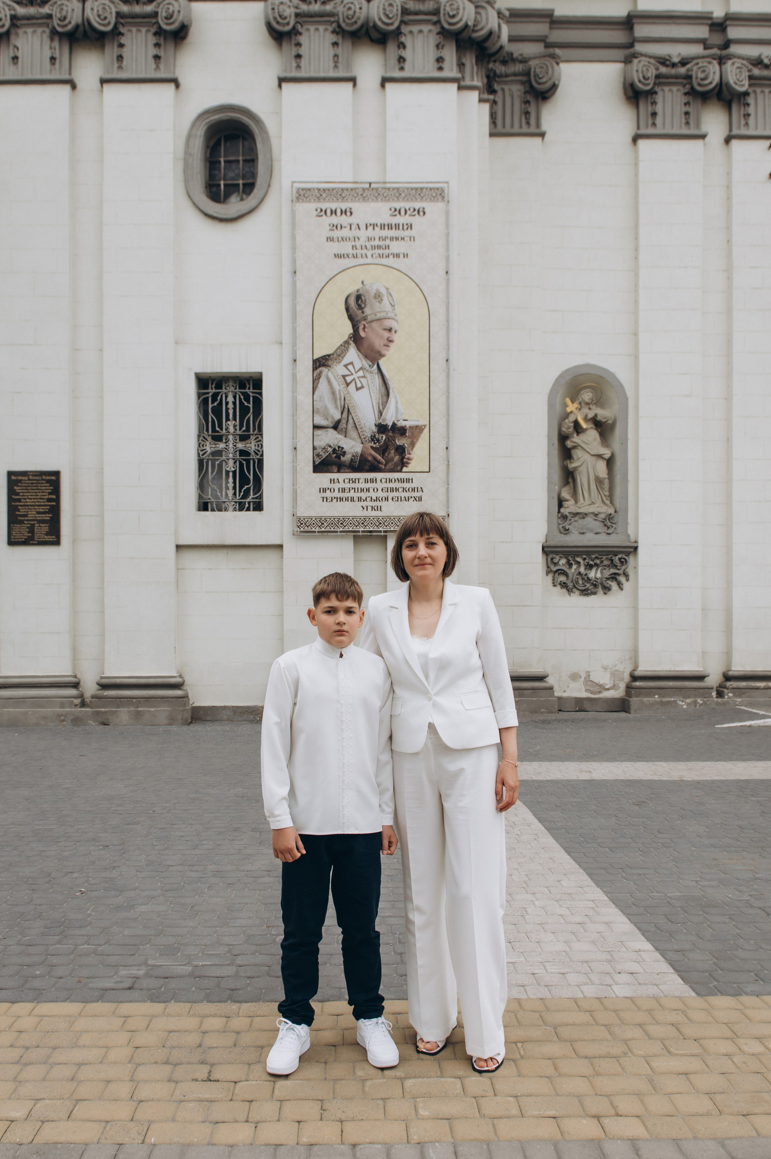 Фотосесія Першого Причастя Тернопіль, фотосесія Причастя Тернопіль, Таїнство Першого Причастя Тернопіль, Катедра Причастя Тернопіль. Сімейний, дитячий та індивідуальний фотограф в м. Тернопіль, м. Львів