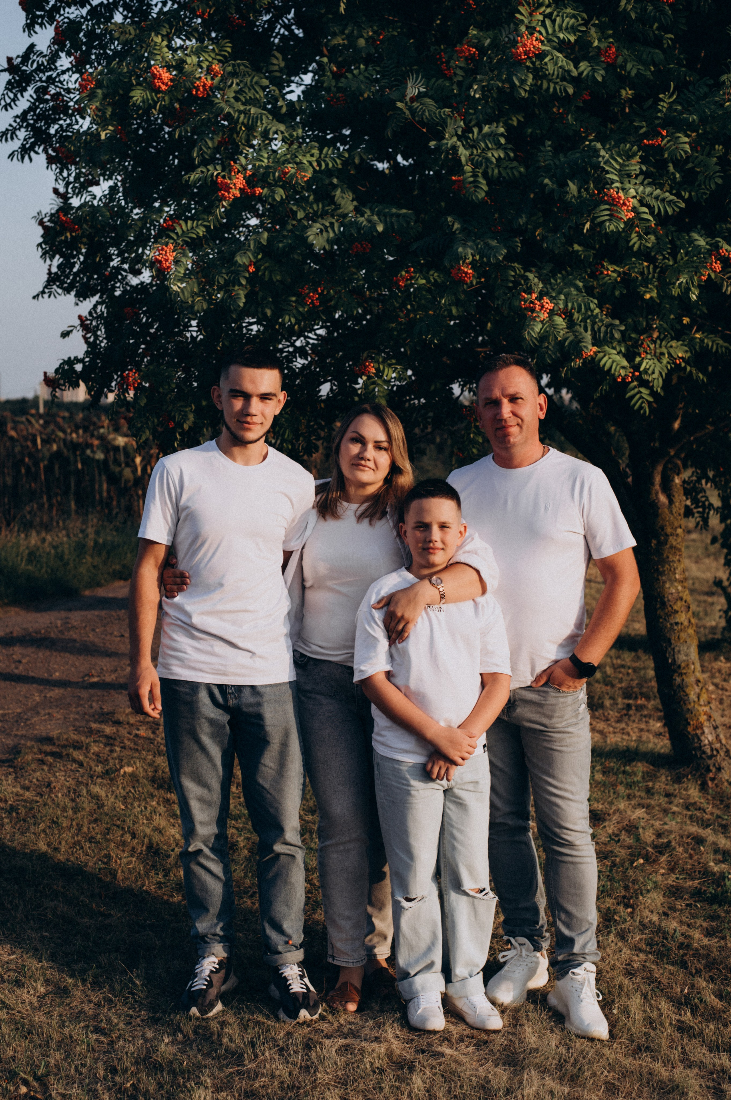 Сімейна фотосесія на природі, сімейний фотограф Тернопіль Львів, портретний фотограф Тернопіль. Сімейний, дитячий та індивідуальний фотограф в м. Тернопіль, м. Львів