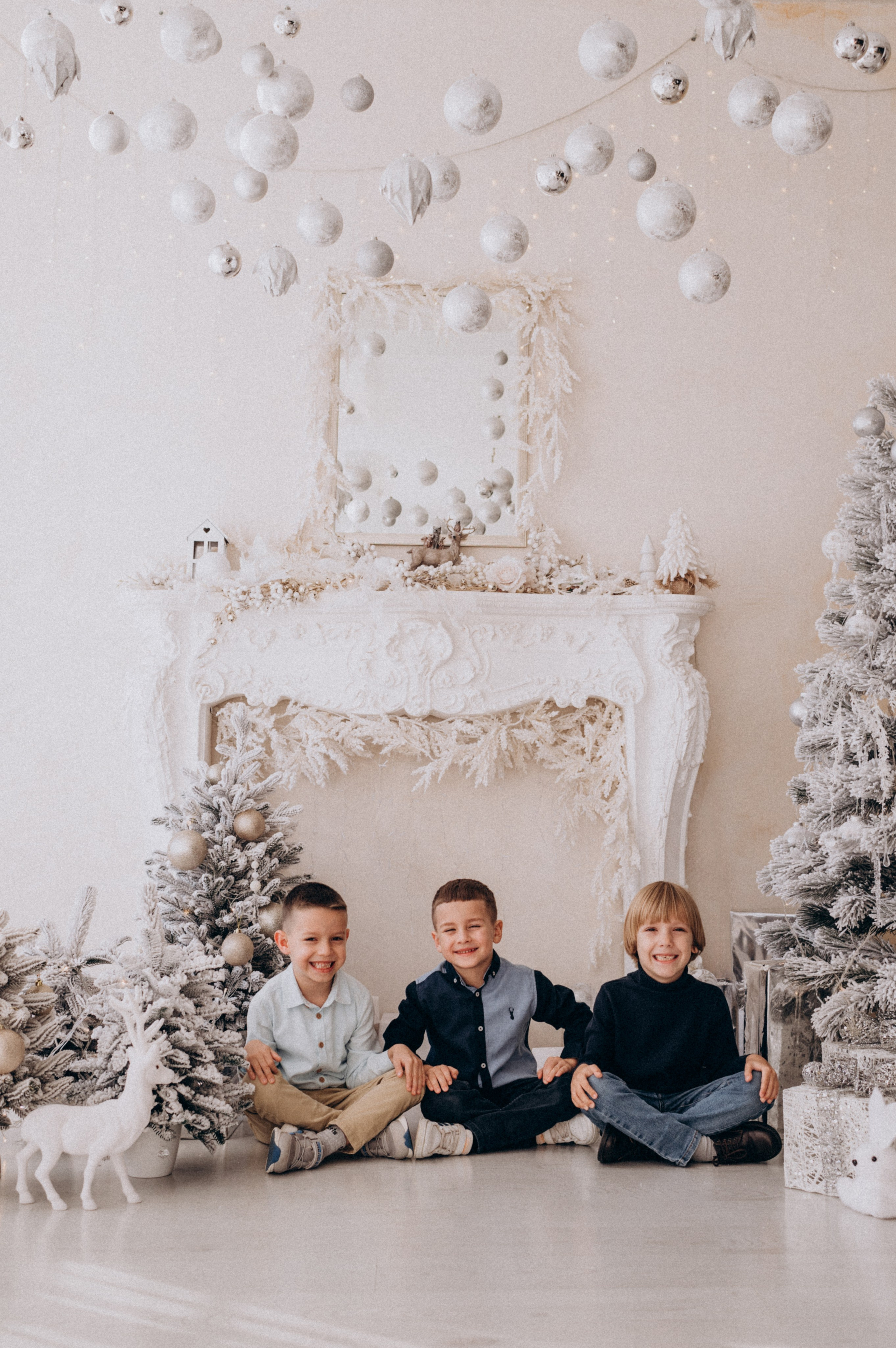 Фотосесія групи дитячого садочку, фотосесія на віньєтки, зйомка дітей в студії. Сімейний, дитячий та індивідуальний фотограф в м. Тернопіль, м. Львів