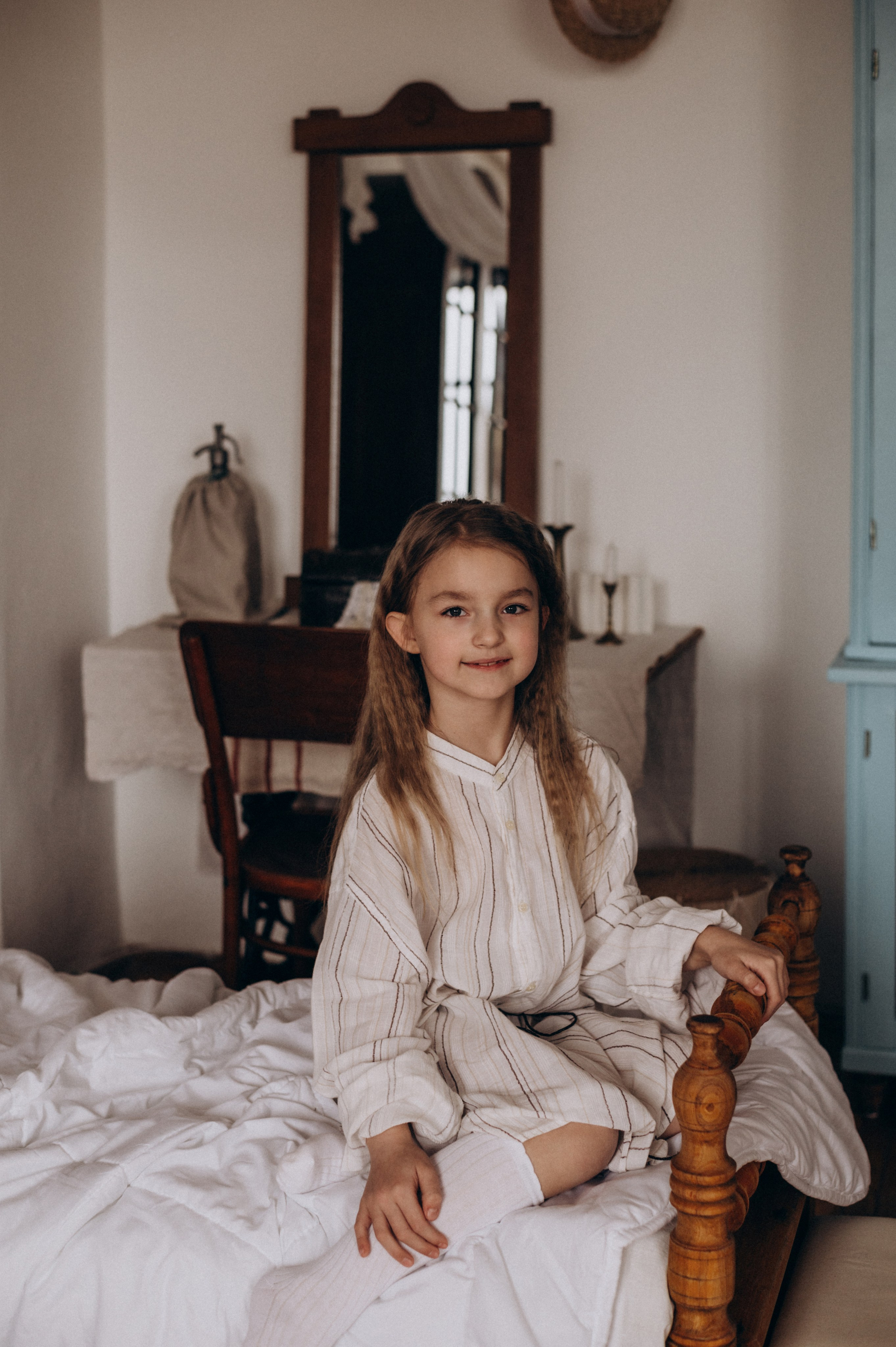 Сімейна фотосесія мами і донечок, зйомка Тернопіль Львів етностиль. Сімейний, дитячий та індивідуальний фотограф в м. Тернопіль, м. Львів