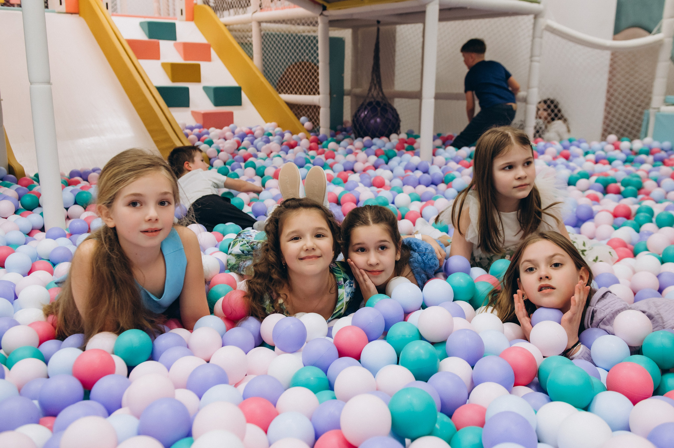 Фотосесія дня народження в Baby Towm Байківці, зйомка дитячого дня народження Тернопіль, фотосесія дня народження Тернопіль. Сімейний, дитячий та індивідуальний фотограф в м. Тернопіль, м. Львів