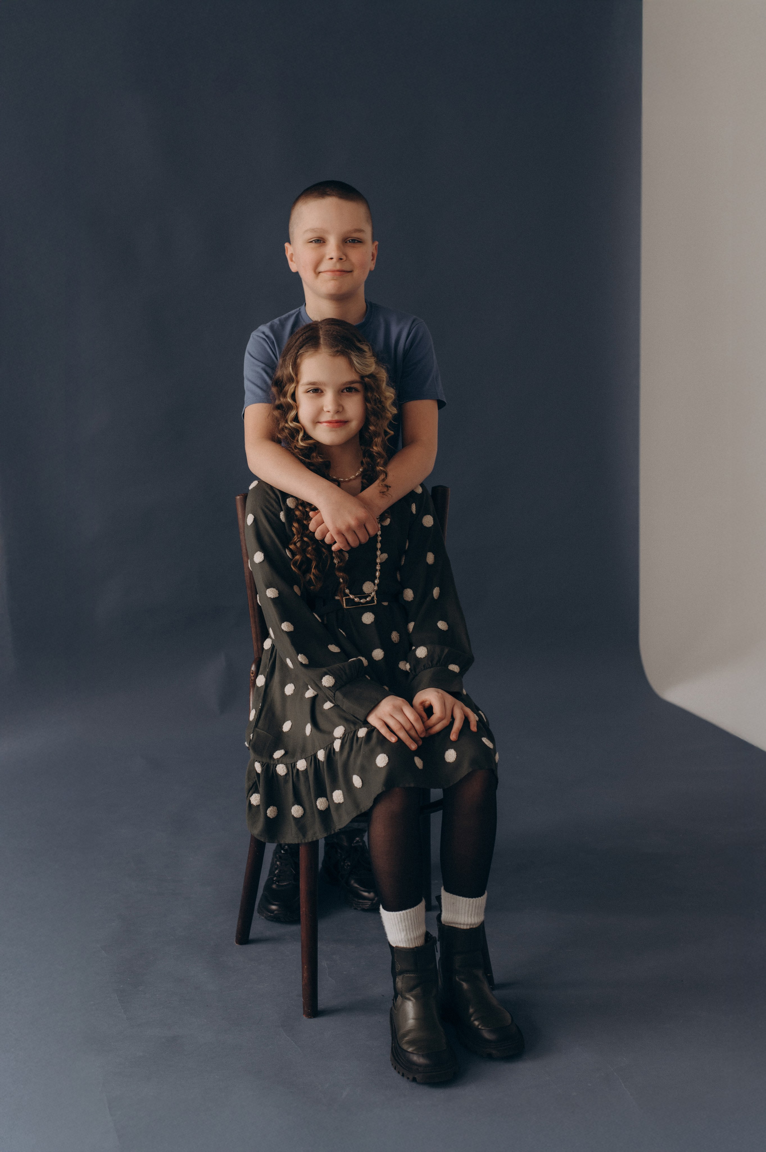 Шкільна фотосесія на віньєтки Тернопіль, шкільні альбоми, фотосесія випускників Тернопіль, випускний альбом, фотограф випускний Тернопіль. Сімейний, дитячий та індивідуальний фотограф в м. Тернопіль, м. Львів