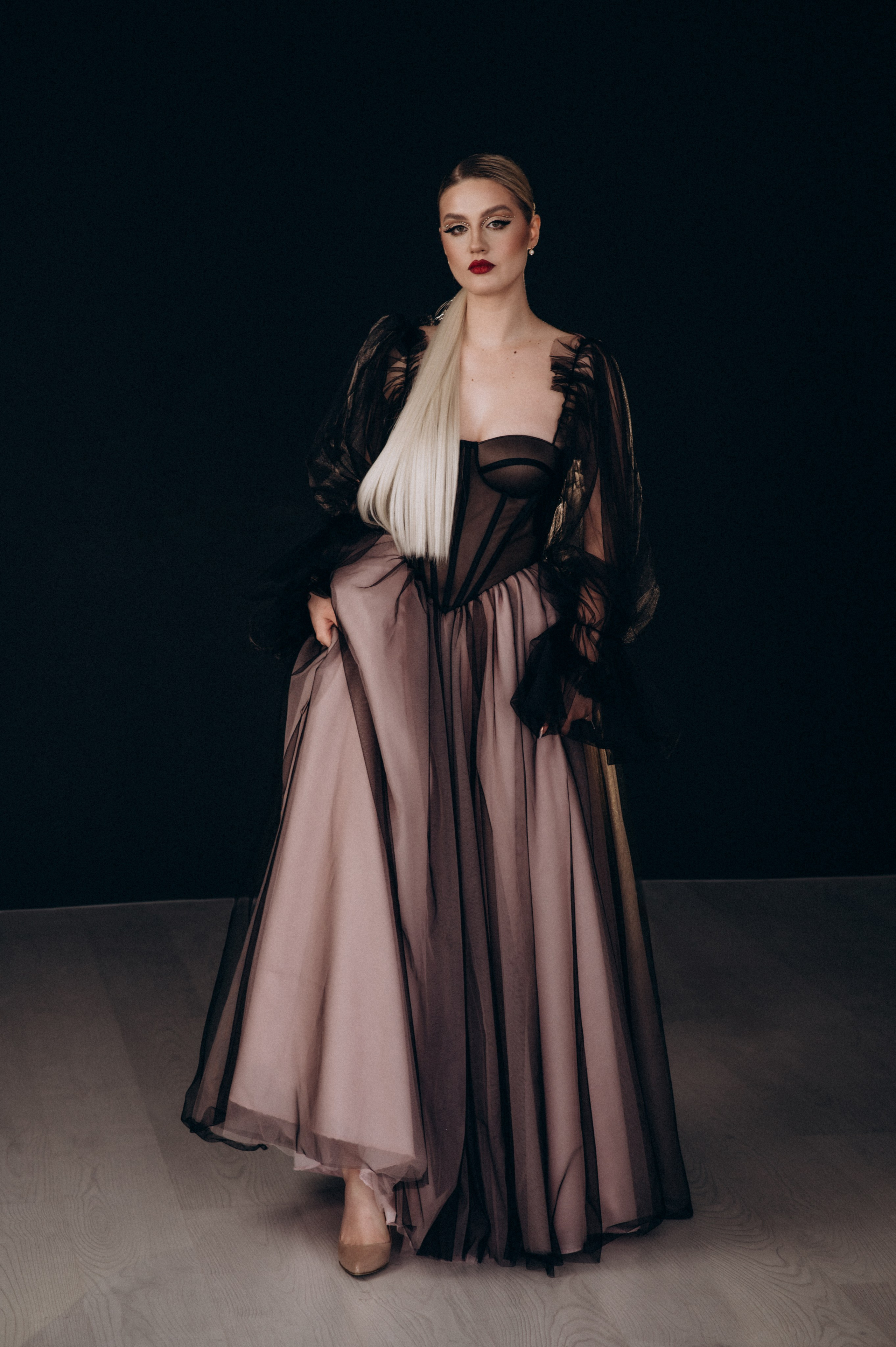 Фотосесія з квітами, фотосесія в студії Тернопіль Львів. Сімейний, дитячий та індивідуальний фотограф в м. Тернопіль, м. Львів