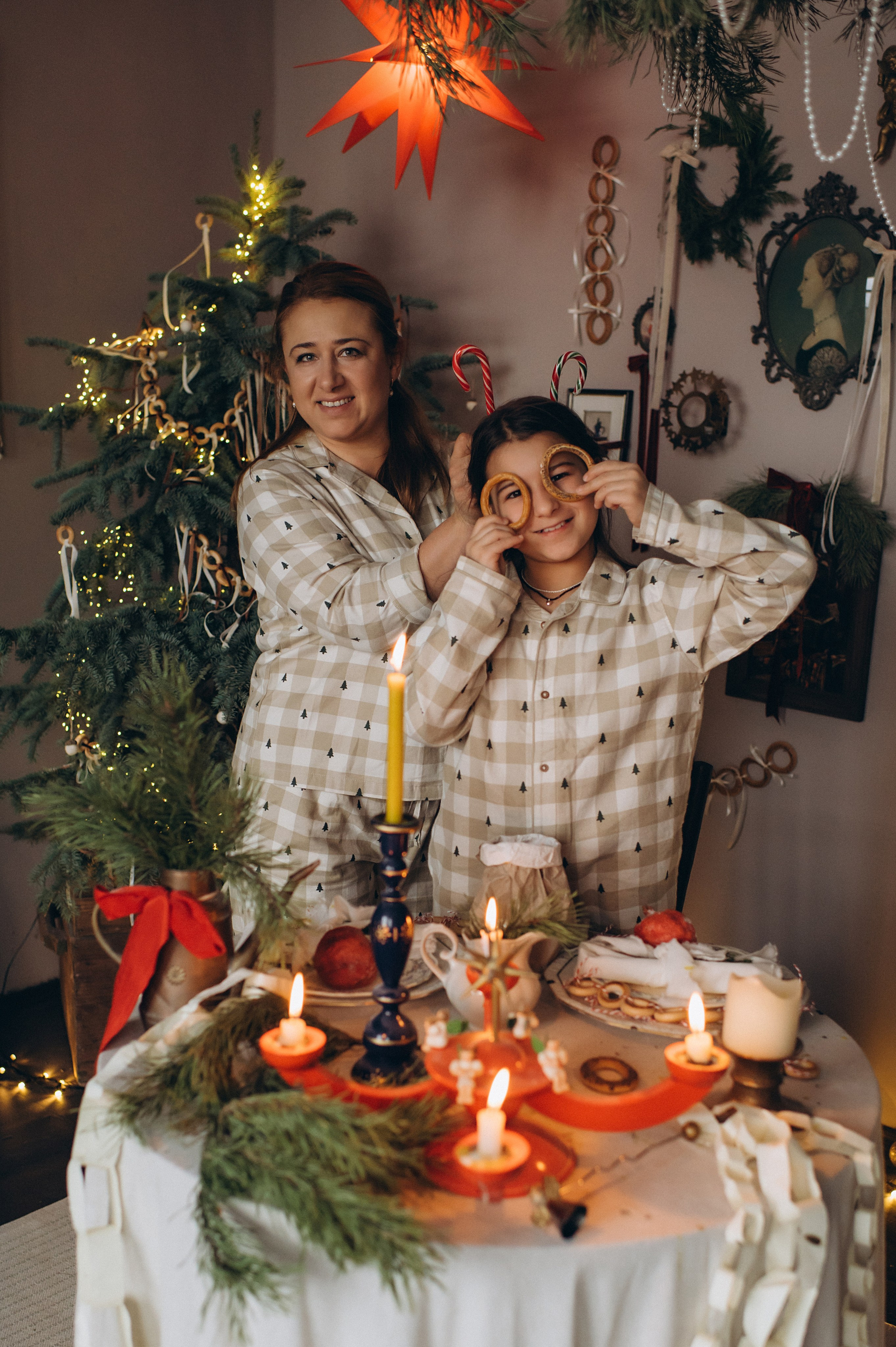 Перший тортик малюка, зйомка першого тортика Тернопіль, новорічна фотосесія, зйомка дня народження, сімейний фотограф Тернопіль, cakesmash. Сімейний, дитячий та індивідуальний фотограф в м. Тернопіль, м. Львів