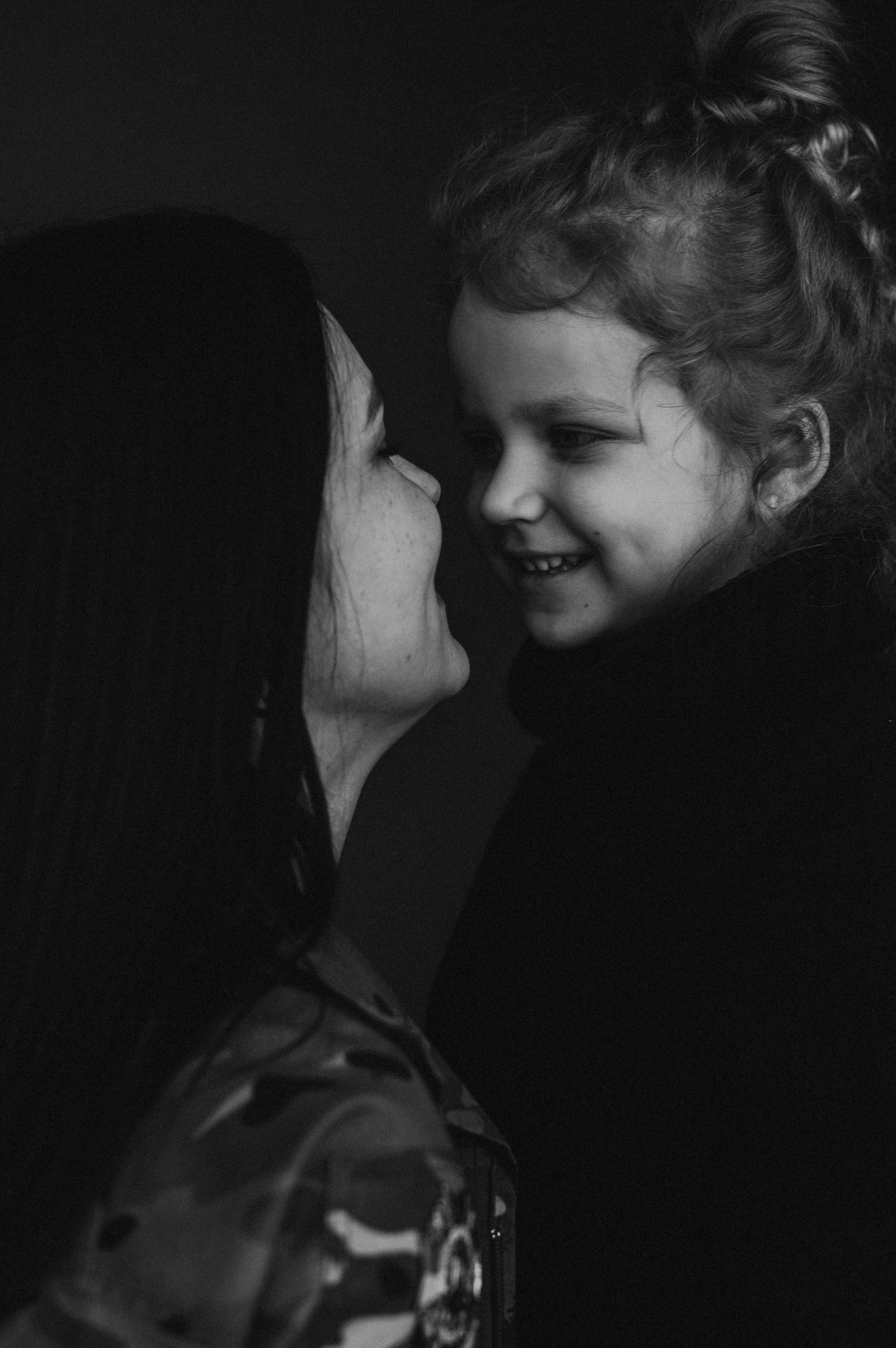 Сімейна фотосесія у студії, зйомка мами і дитини фотосесія Тернопіль Львів. Сімейний, дитячий та індивідуальний фотограф в м. Тернопіль, м. Львів