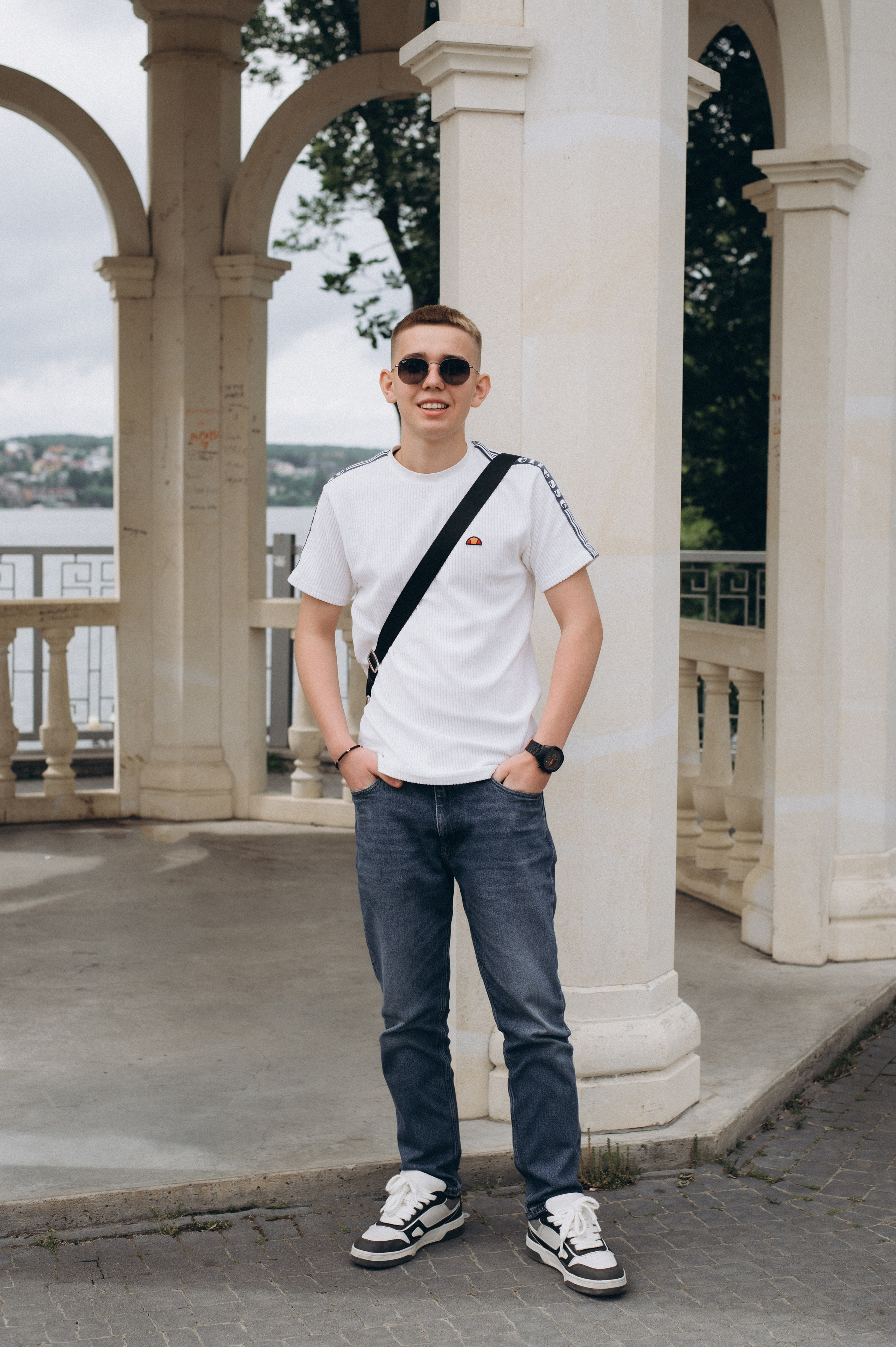 Випускники 2025, фотосесія випускного Тернопіль, фотосесія випускників Тернопіль, зйомка випускного, фотосесія випускного. Сімейний, дитячий та індивідуальний фотограф в м. Тернопіль, м. Львів