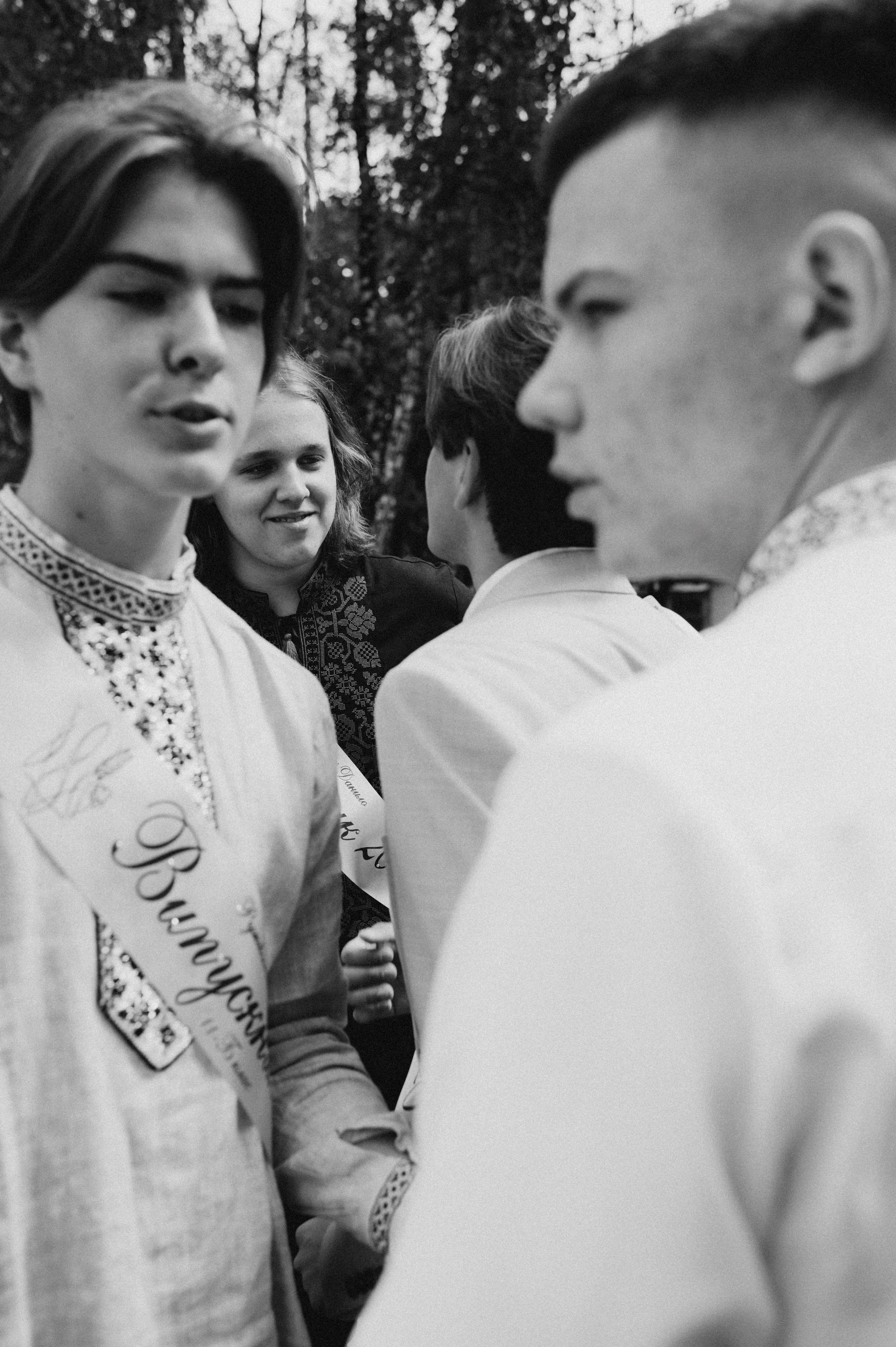 Фотосесія останнього дзвоника, фотосесія випускників Тернопіль, випускний 2024. Сімейний, дитячий та індивідуальний фотограф в м. Тернопіль, м. Львів