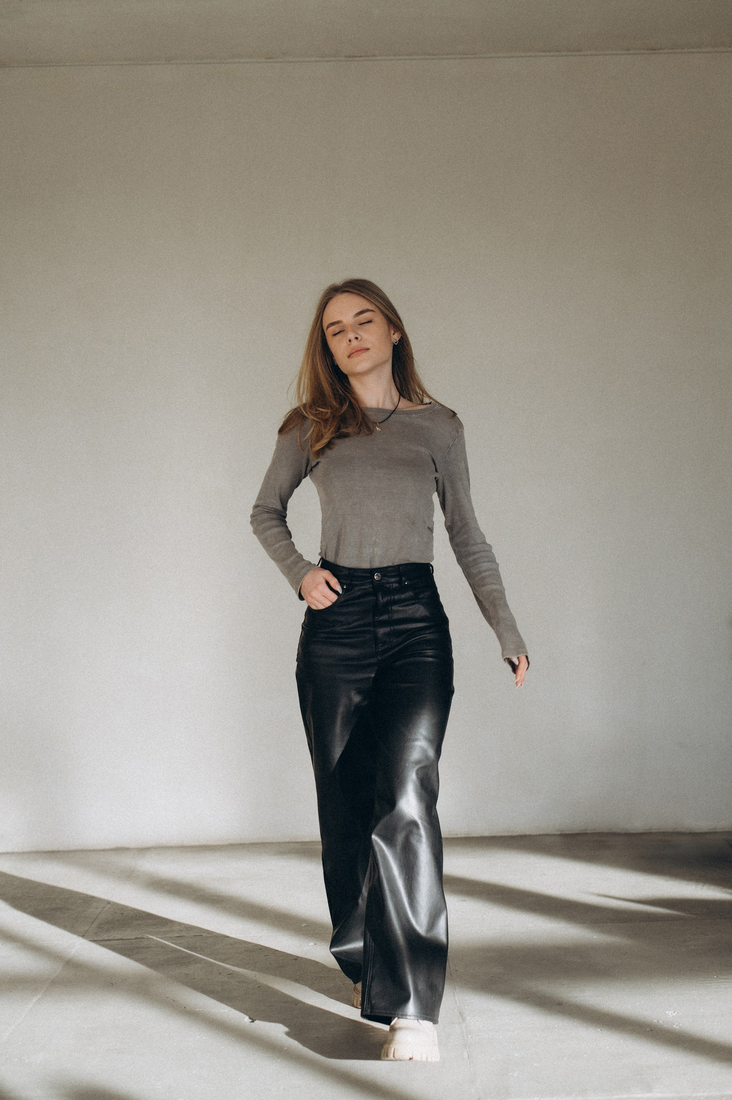 Фотосесія випускників, фотосесія на віньєтки Тернопіль, випускники Тернопіль, випуск 2025. Сімейний, дитячий та індивідуальний фотограф в м. Тернопіль, м. Львів