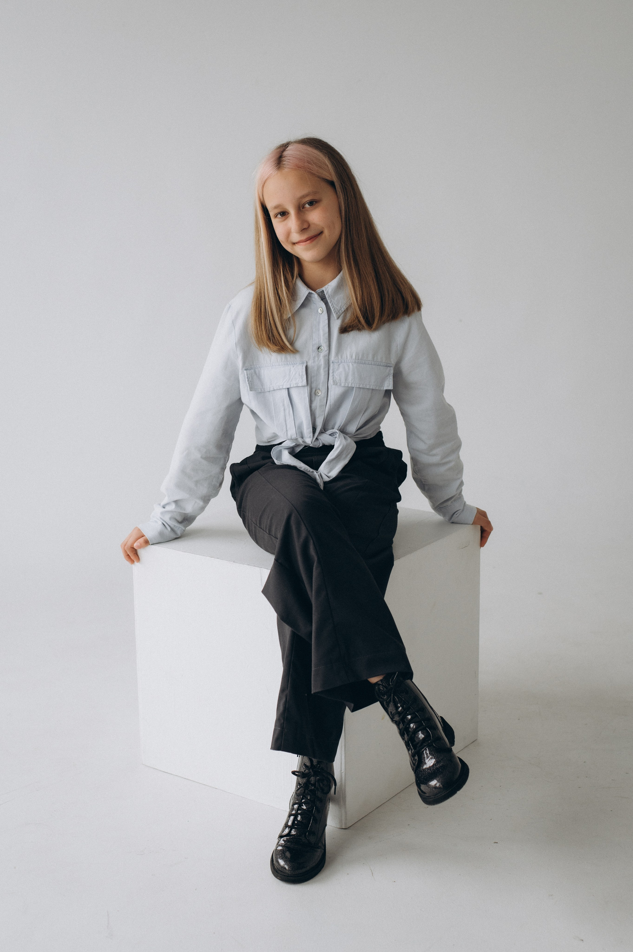 Шкільна фотосесія на віньєтки Тернопіль, фотосесія випускників Тернопіль, зйомка на віньєтки, шкільні фотоальбоми Тернопіль. Сімейний, дитячий та індивідуальний фотограф в м. Тернопіль, м. Львів