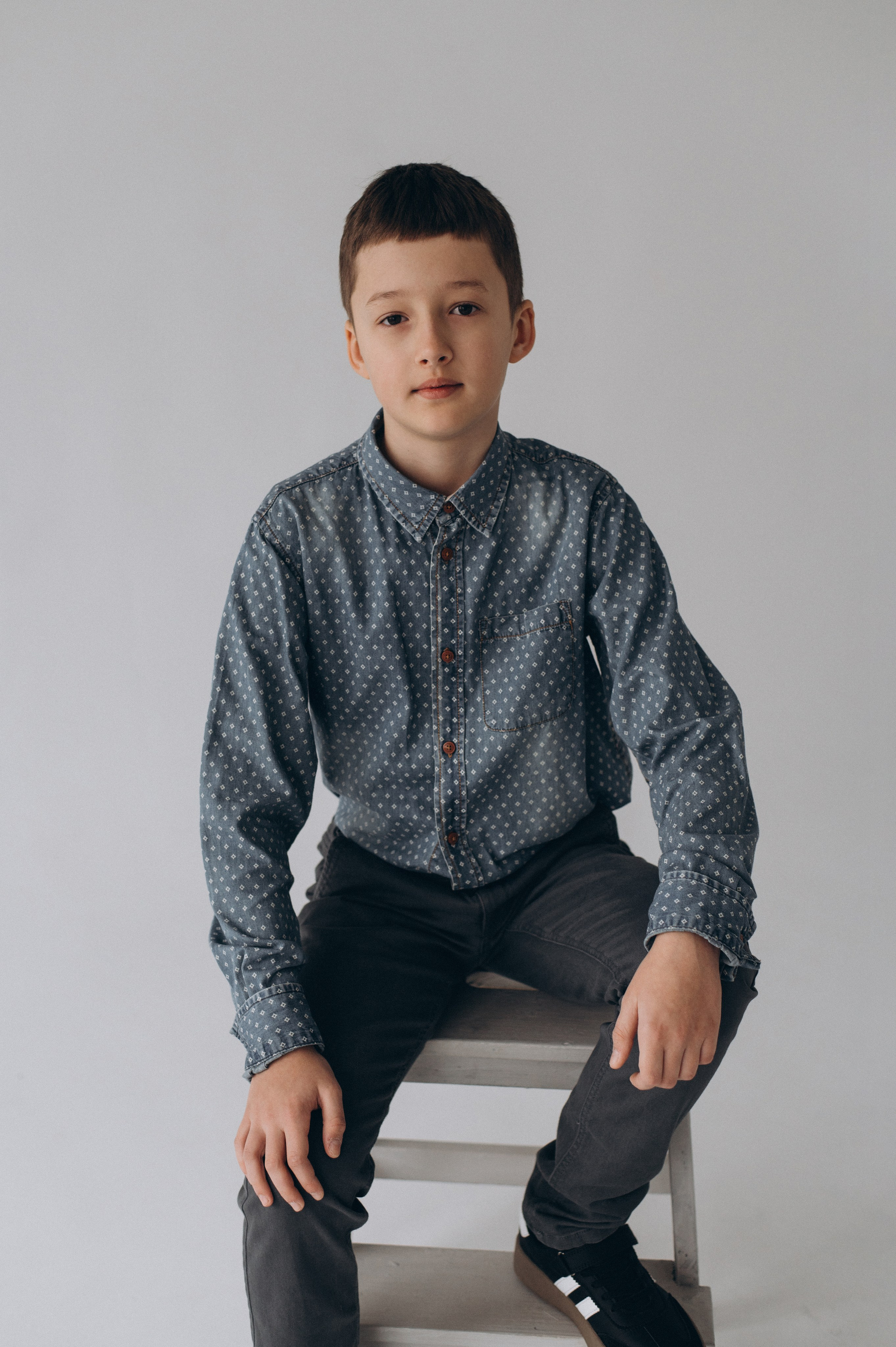 Шкільна фотосесія на віньєтки Тернопіль, шкільні альбоми, фотосесія випускників Тернопіль, випускний альбом, фотограф випускний Тернопіль. Сімейний, дитячий та індивідуальний фотограф в м. Тернопіль, м. Львів