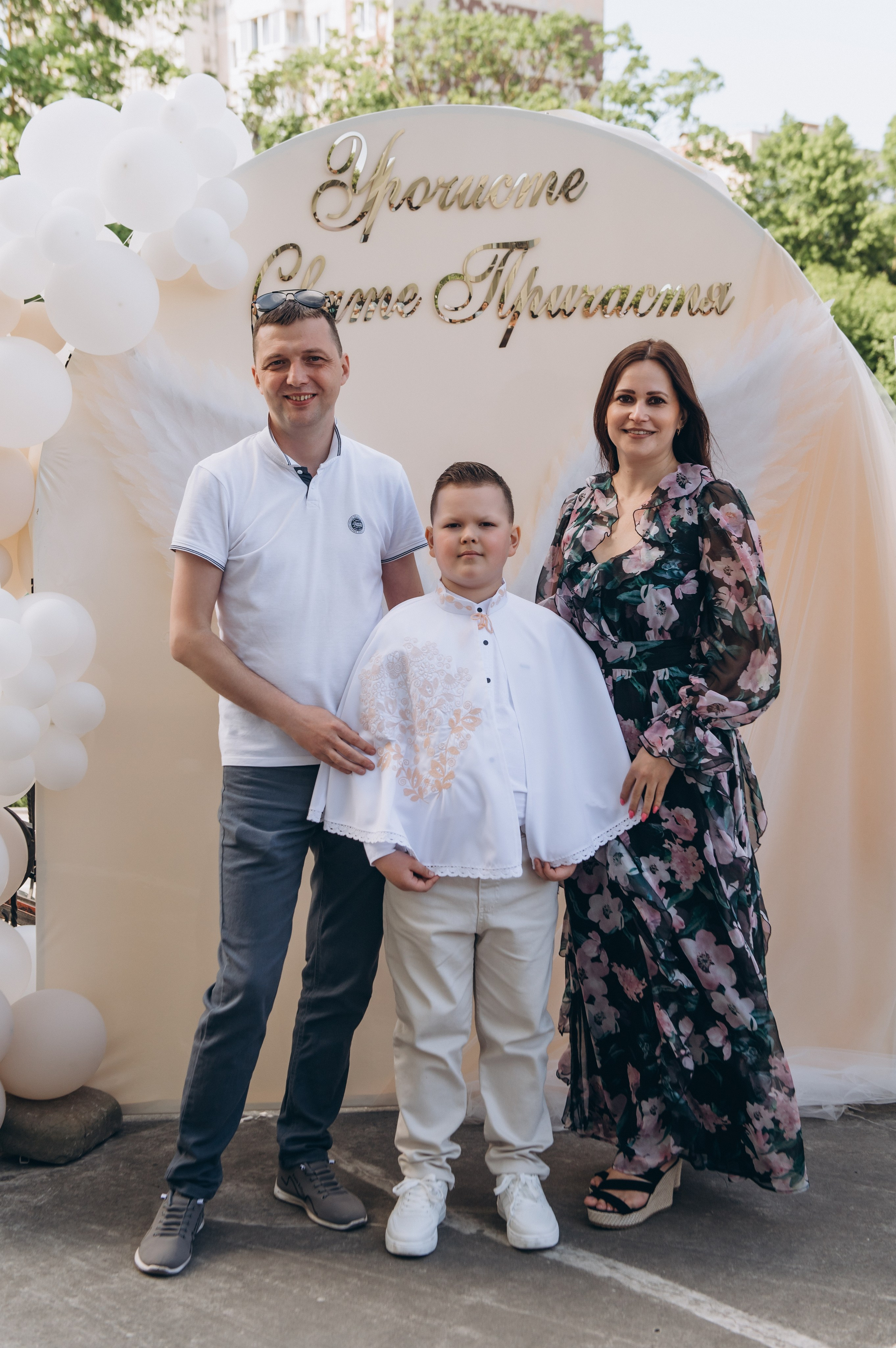 Фотосесія Причастя Тернопіль церква Св Михаїла, фотограф на Причастя Тернопіль, фотосесія Літургії Причастя Тернопіль. Сімейний, дитячий та індивідуальний фотограф в м. Тернопіль, м. Львів