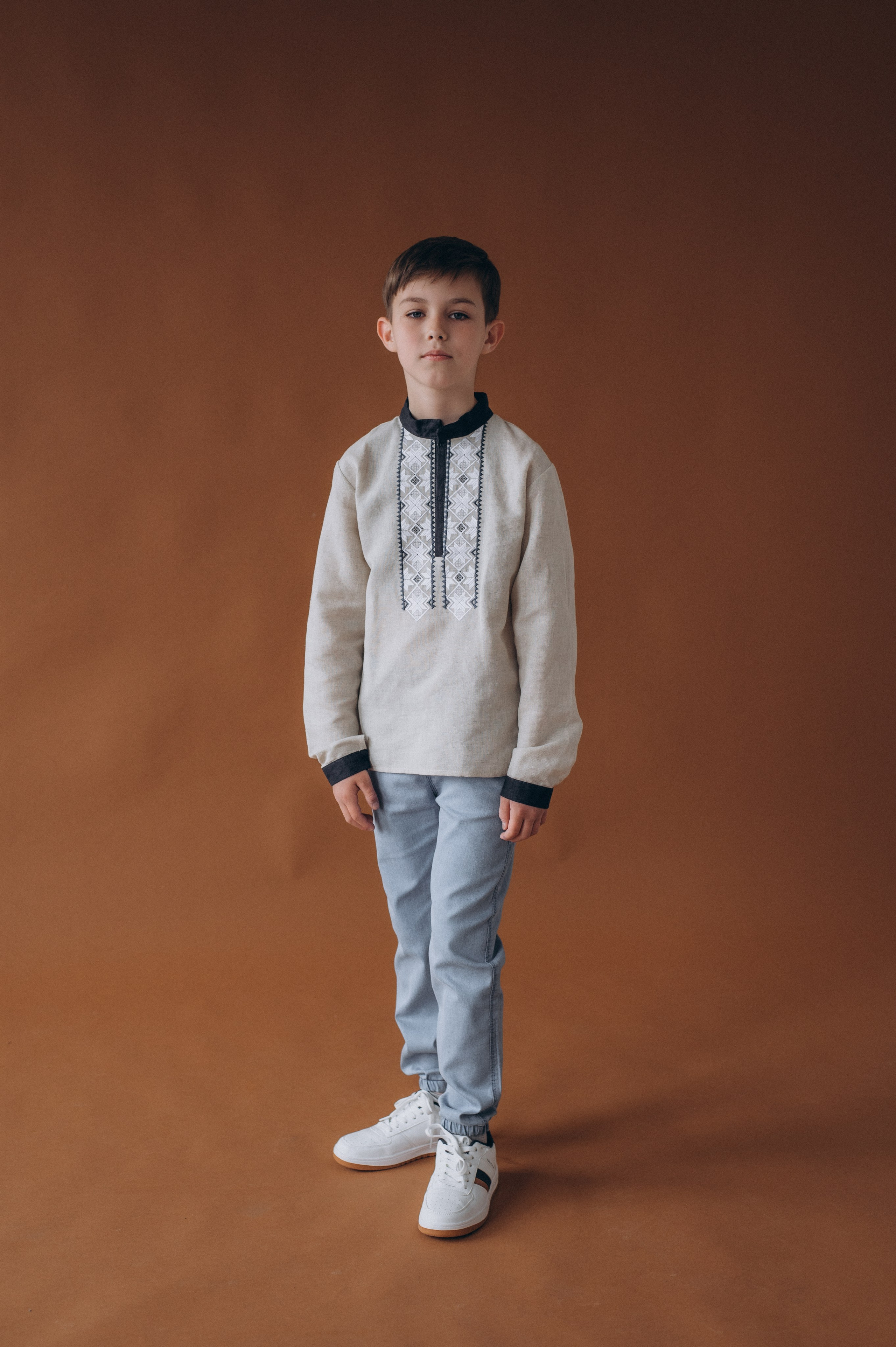 Шкільна фотосесія на віньєтки Тернопіль, фотосесія випускників Тернопіль, зйомка на віньєтки, шкільні фотоальбоми Тернопіль. Сімейний, дитячий та індивідуальний фотограф в м. Тернопіль, м. Львів