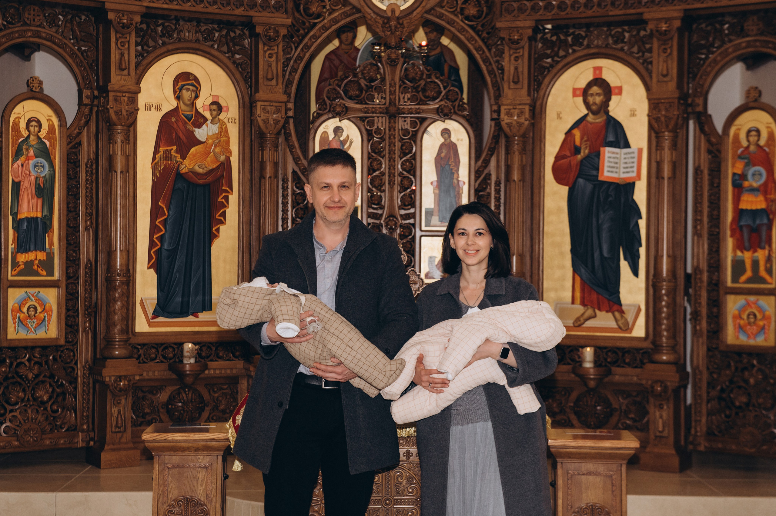 Фотосесія Хрещення Тернопіль, зйомка Хрестин Тернопіль, Храм Різдва Пресвятої Богородиці УГКЦ Тернопіль. Сімейний, дитячий та індивідуальний фотограф в м. Тернопіль, м. Львів