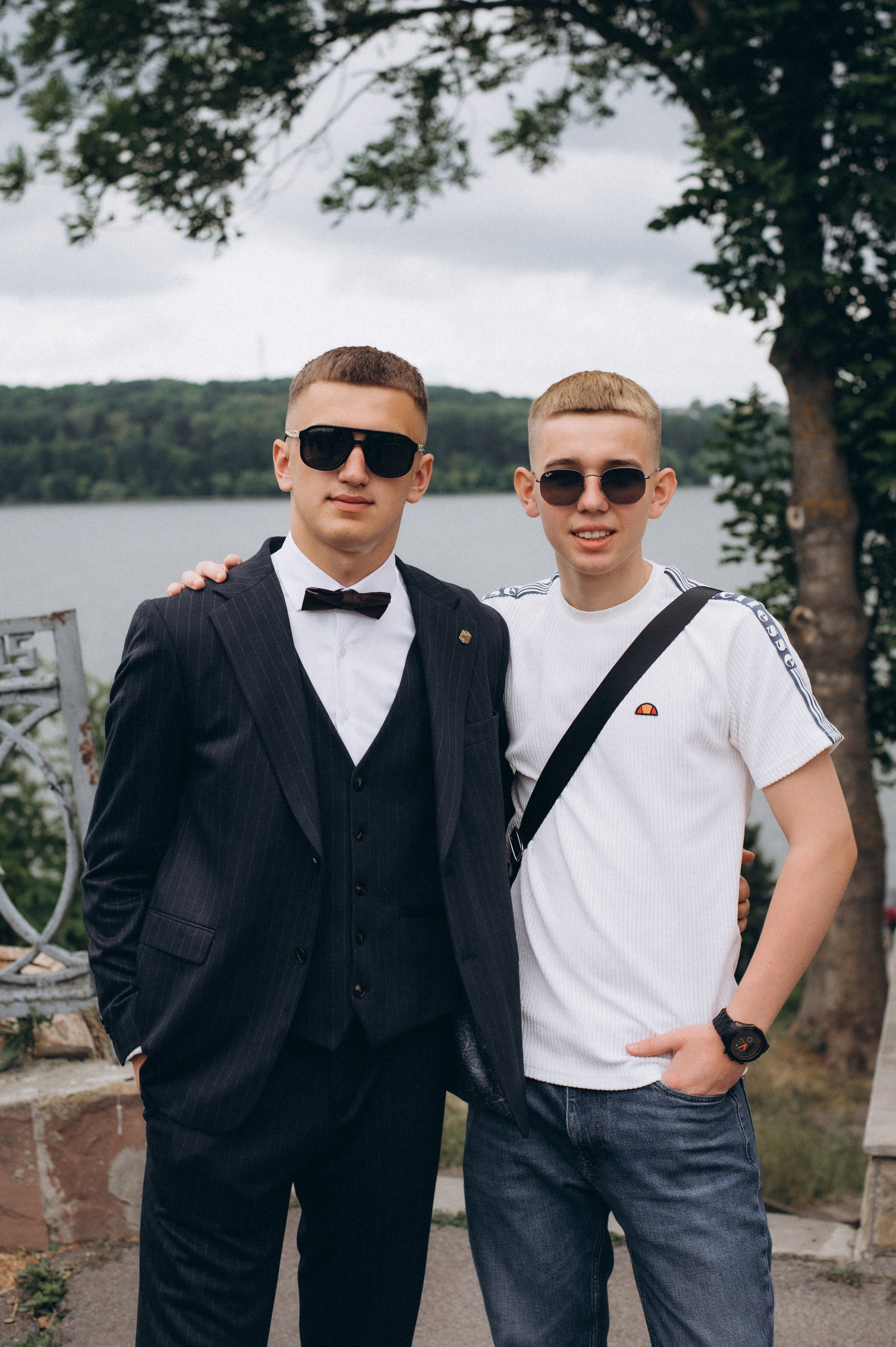 Випускники 2025, фотосесія випускного Тернопіль, фотосесія випускників Тернопіль, зйомка випускного, фотосесія випускного. Сімейний, дитячий та індивідуальний фотограф в м. Тернопіль, м. Львів