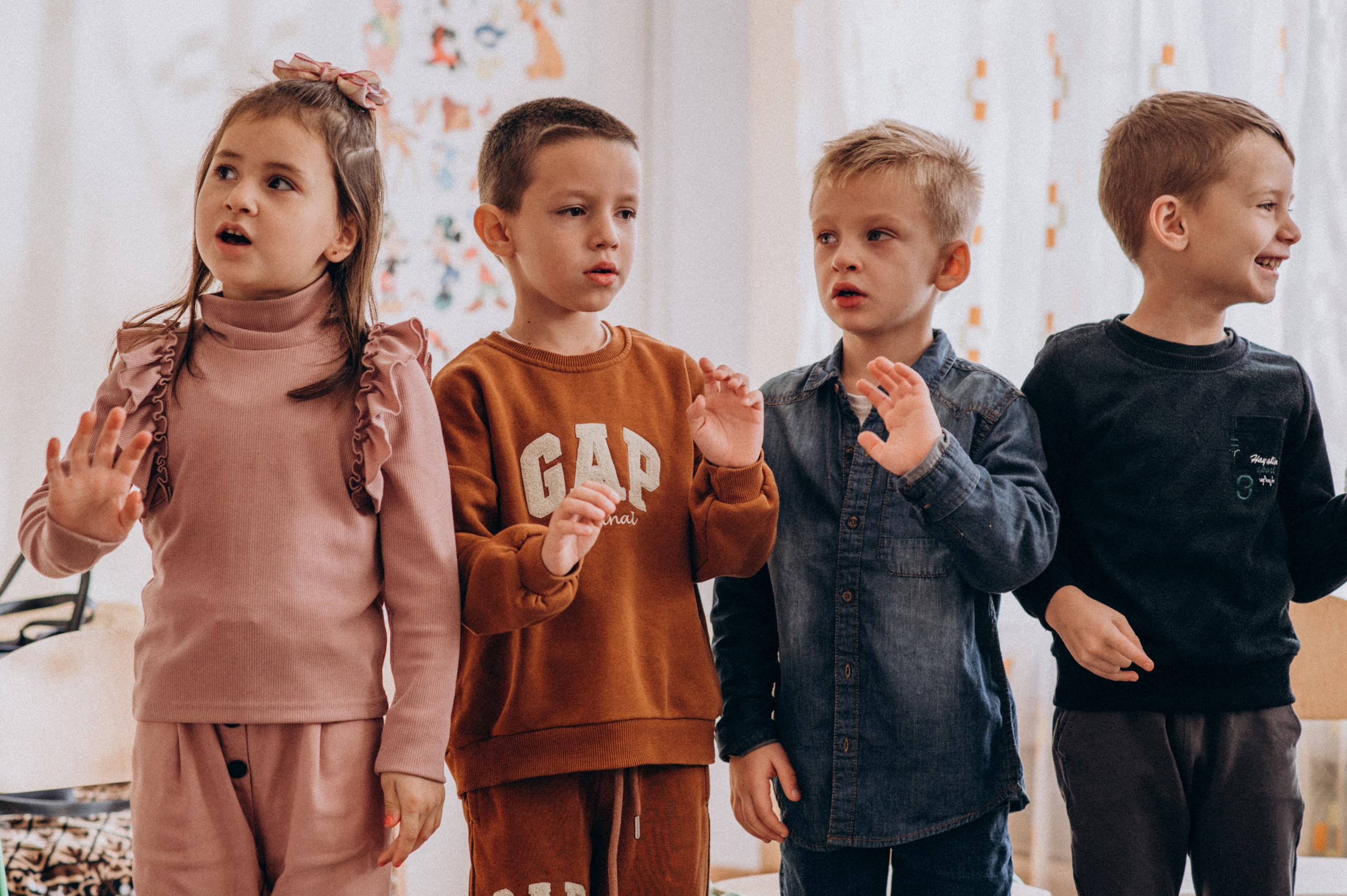 Фотосесія в дитячому садку, фотосесія на віньєтки, випускні фотоальбоми Тернопіль, шкільні фотоальбоми Тернопіль, зйомка випускного садочку. Сімейний, дитячий та індивідуальний фотограф в м. Тернопіль, м. Львів