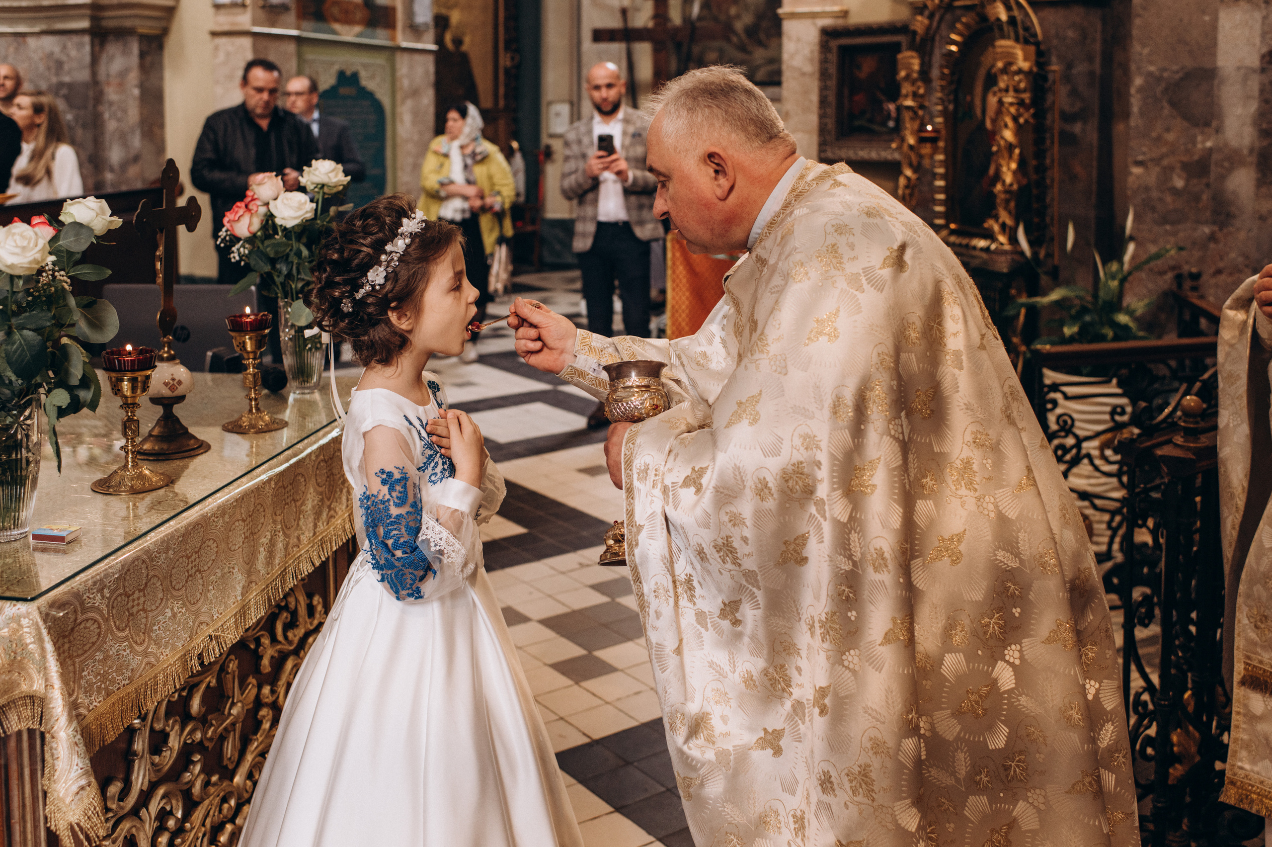 Фотосесія Першого Причастя Тернопіль, зйомка Причастя Тернопіль, Таїнство Першого Причастя Тернопіль, Катедра Причастя Тернопіль. Сімейний, дитячий та індивідуальний фотограф в м. Тернопіль, м. Львів