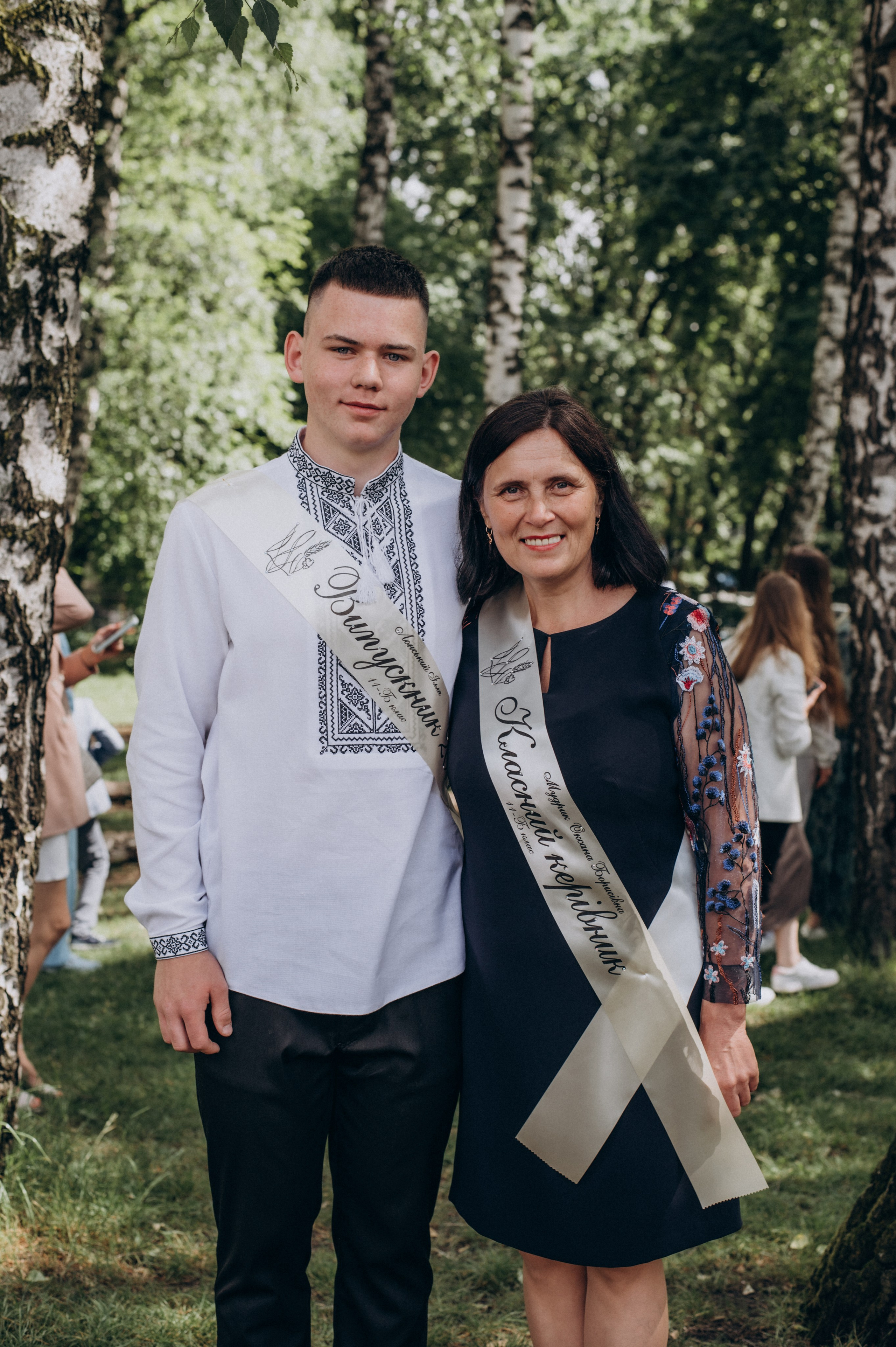 Фотосесія останнього дзвоника, фотосесія випускників Тернопіль, випускний 2024. Сімейний, дитячий та індивідуальний фотограф в м. Тернопіль, м. Львів