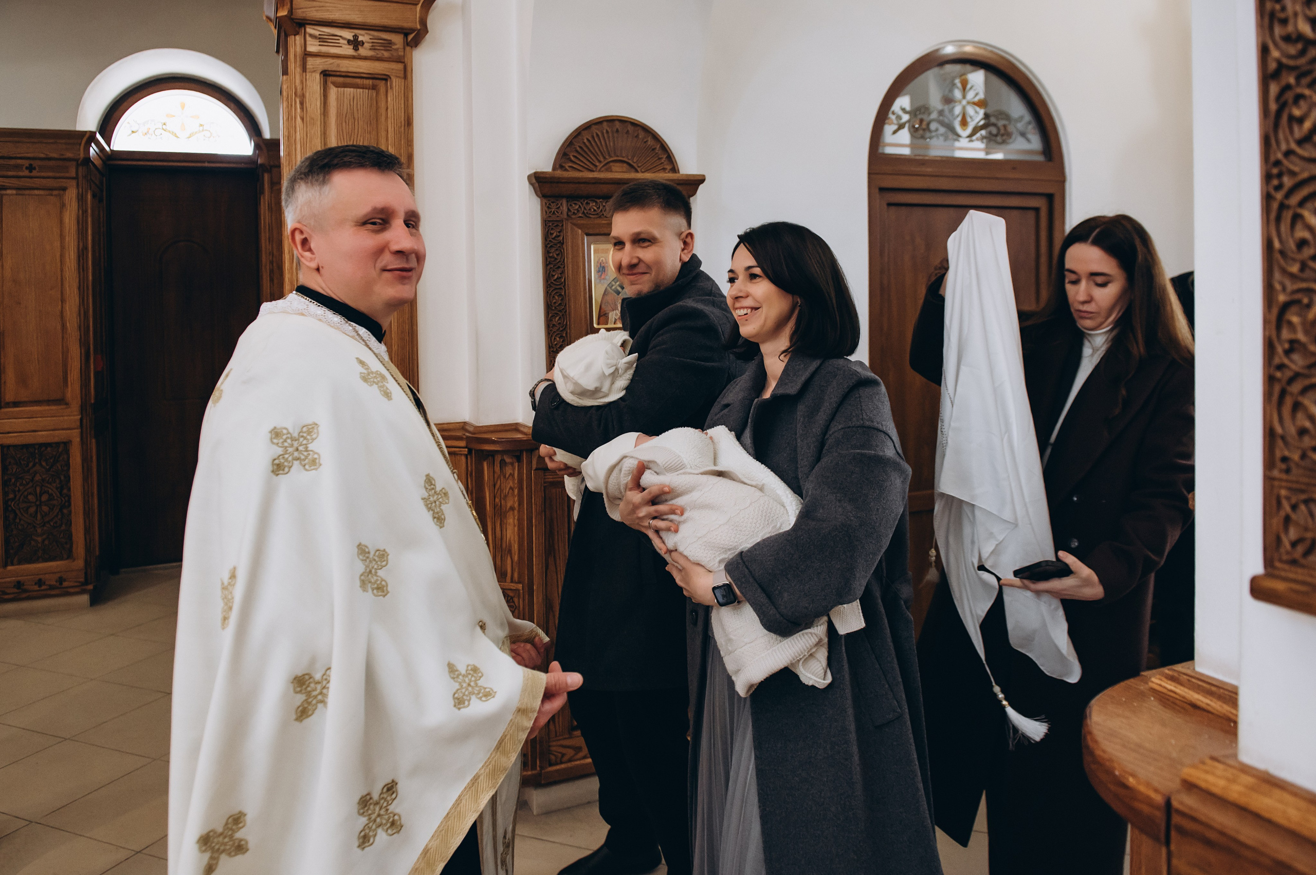 Фотосесія Хрещення Тернопіль, зйомка Хрестин Тернопіль, Храм Різдва Пресвятої Богородиці УГКЦ Тернопіль. Сімейний, дитячий та індивідуальний фотограф в м. Тернопіль, м. Львів