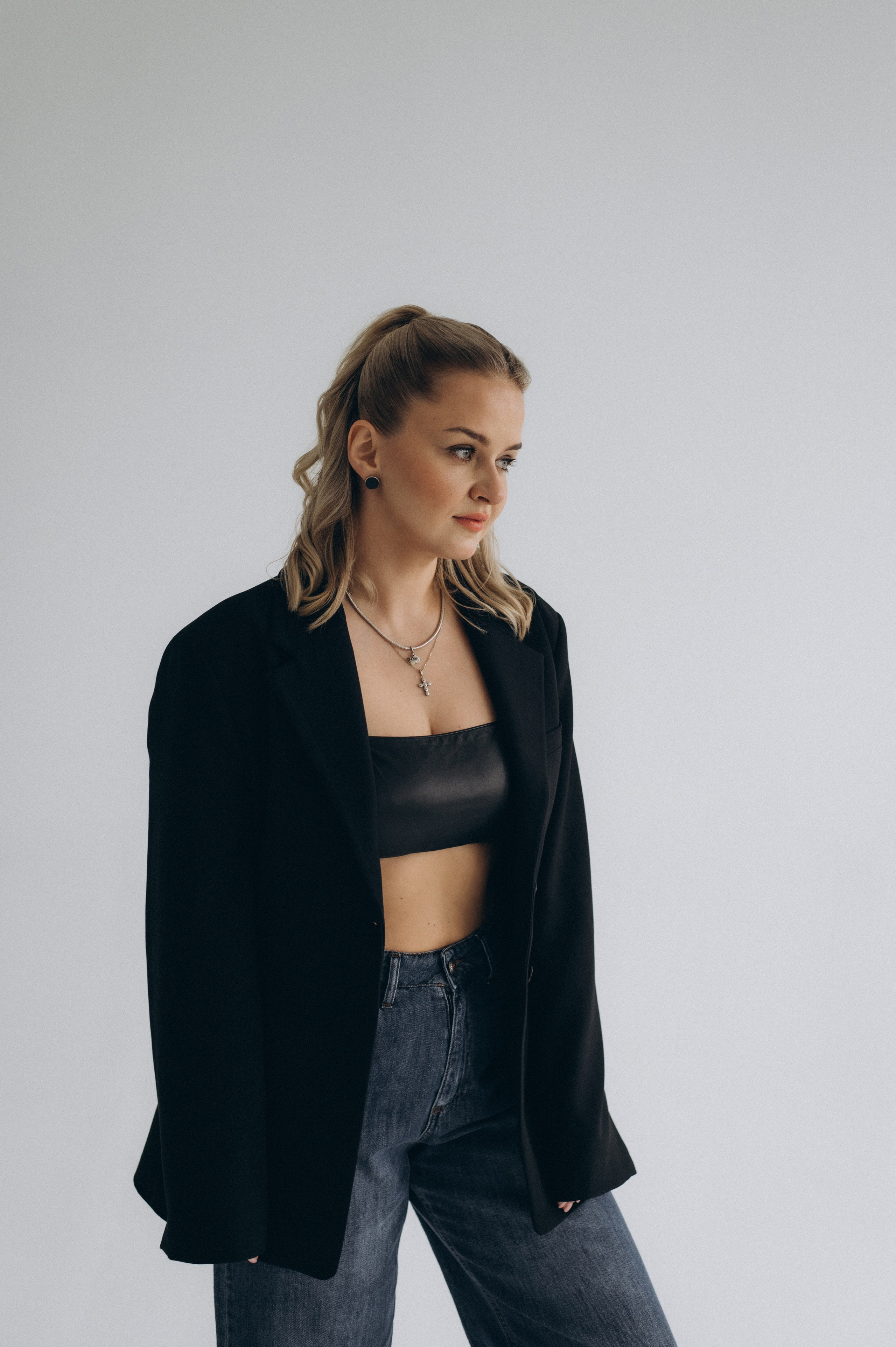 Індивідуальна фотосесія Тернопіль, портретний фотограф Тернопіль, портретна фотосесія, фотосесія у студії, фотосесія лікаря ендокринолога. Сімейний, дитячий та індивідуальний фотограф в м. Тернопіль, м. Львів