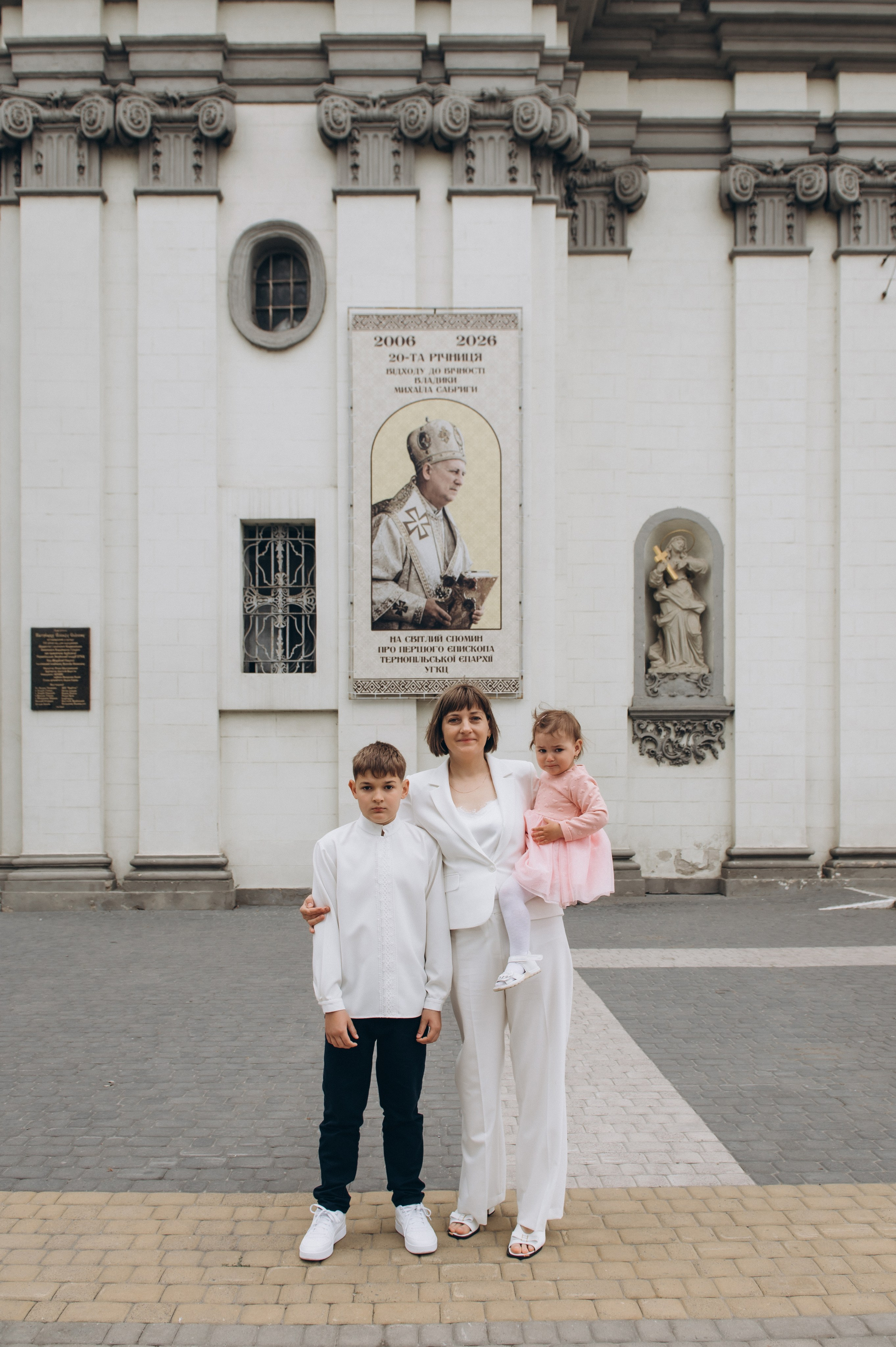 Фотосесія Першого Причастя Тернопіль, фотосесія Причастя Тернопіль, Таїнство Першого Причастя Тернопіль, Катедра Причастя Тернопіль. Сімейний, дитячий та індивідуальний фотограф в м. Тернопіль, м. Львів