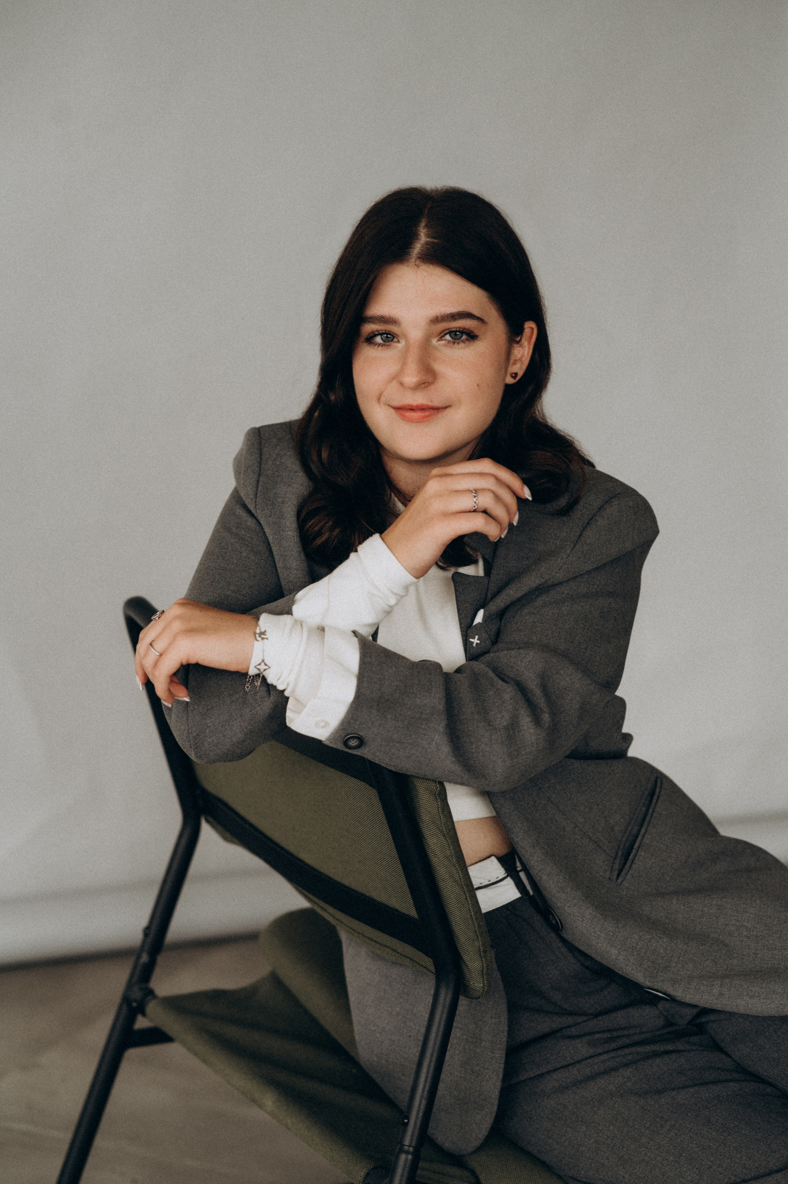 Фотосесія на віньєтки, фотосесія випускників, шкільна фотосесія. Сімейний, дитячий та індивідуальний фотограф в м. Тернопіль, м. Львів