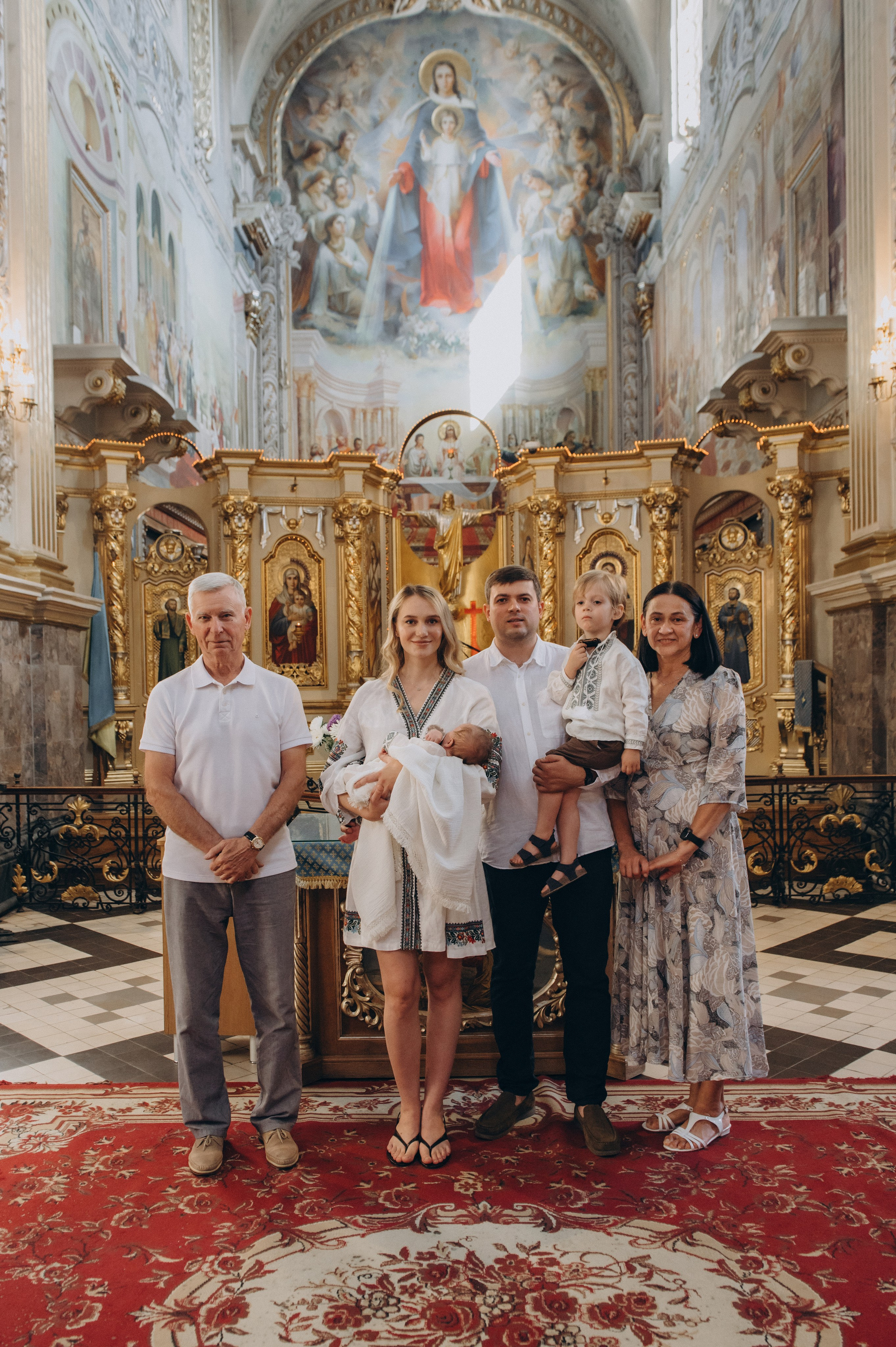 Фотосесія Хрещення Тернопіль, фотосесія хрестин Тернопіль, Катедра Тернопіль, фотосесія хрещення катедра. Сімейний, дитячий та індивідуальний фотограф в м. Тернопіль, м. Львів