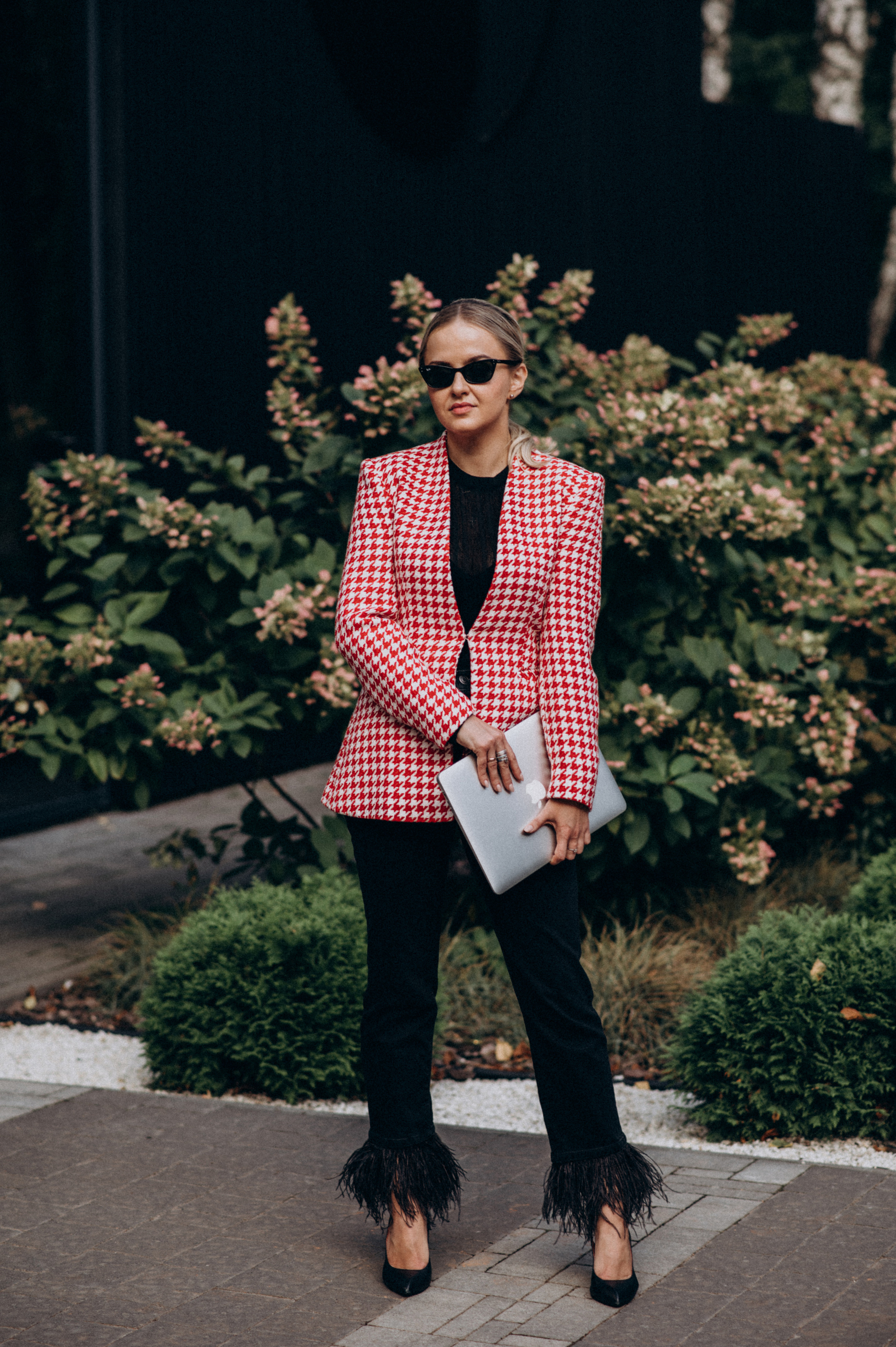 Індивідуальна контент зйомка фотосесія у кавярні кафе. Сімейний, дитячий та індивідуальний фотограф в м. Тернопіль, м. Львів