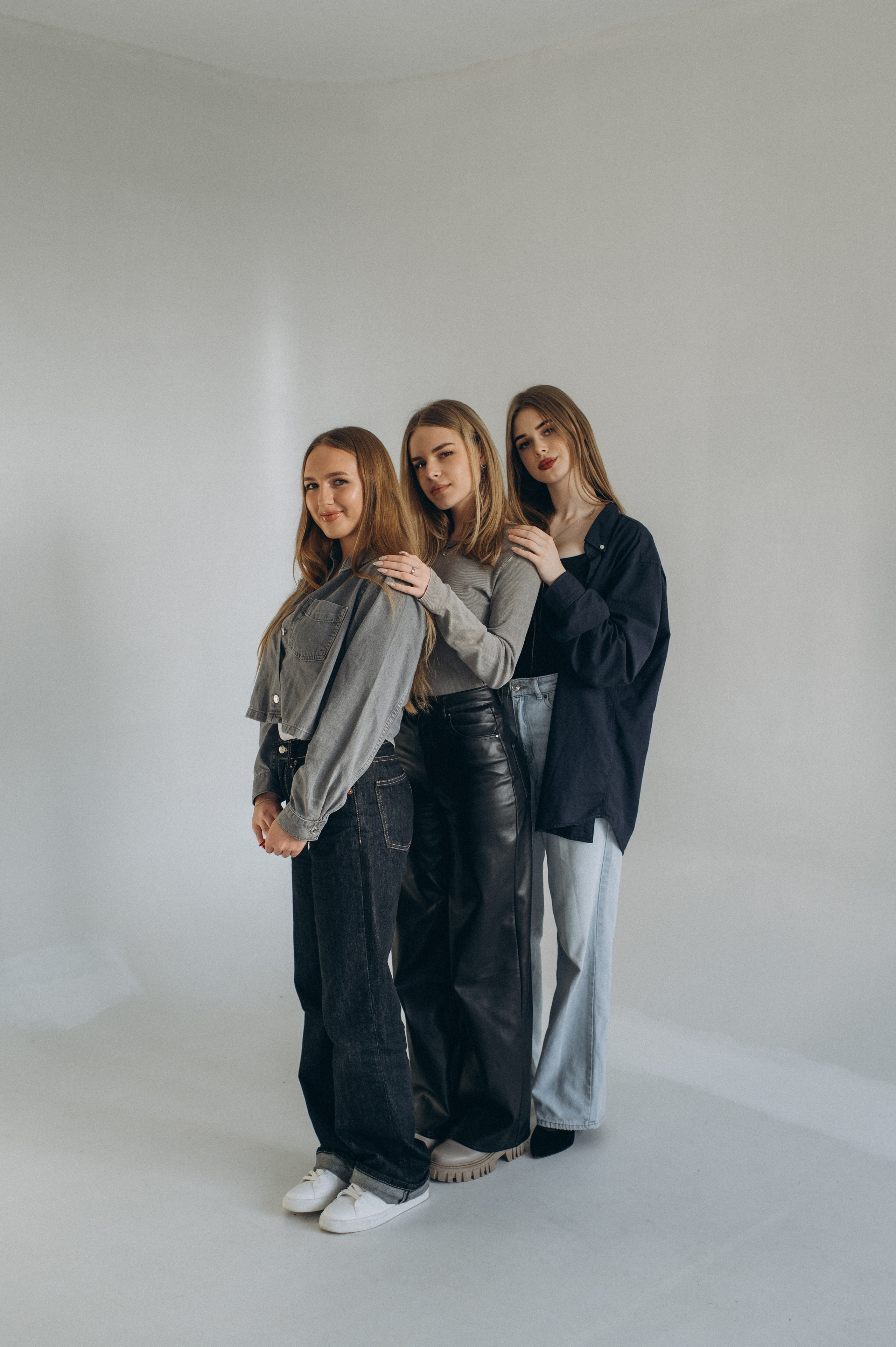 Фотосесія випускників, фотосесія на віньєтки Тернопіль, випускники Тернопіль, випуск 2025. Сімейний, дитячий та індивідуальний фотограф в м. Тернопіль, м. Львів